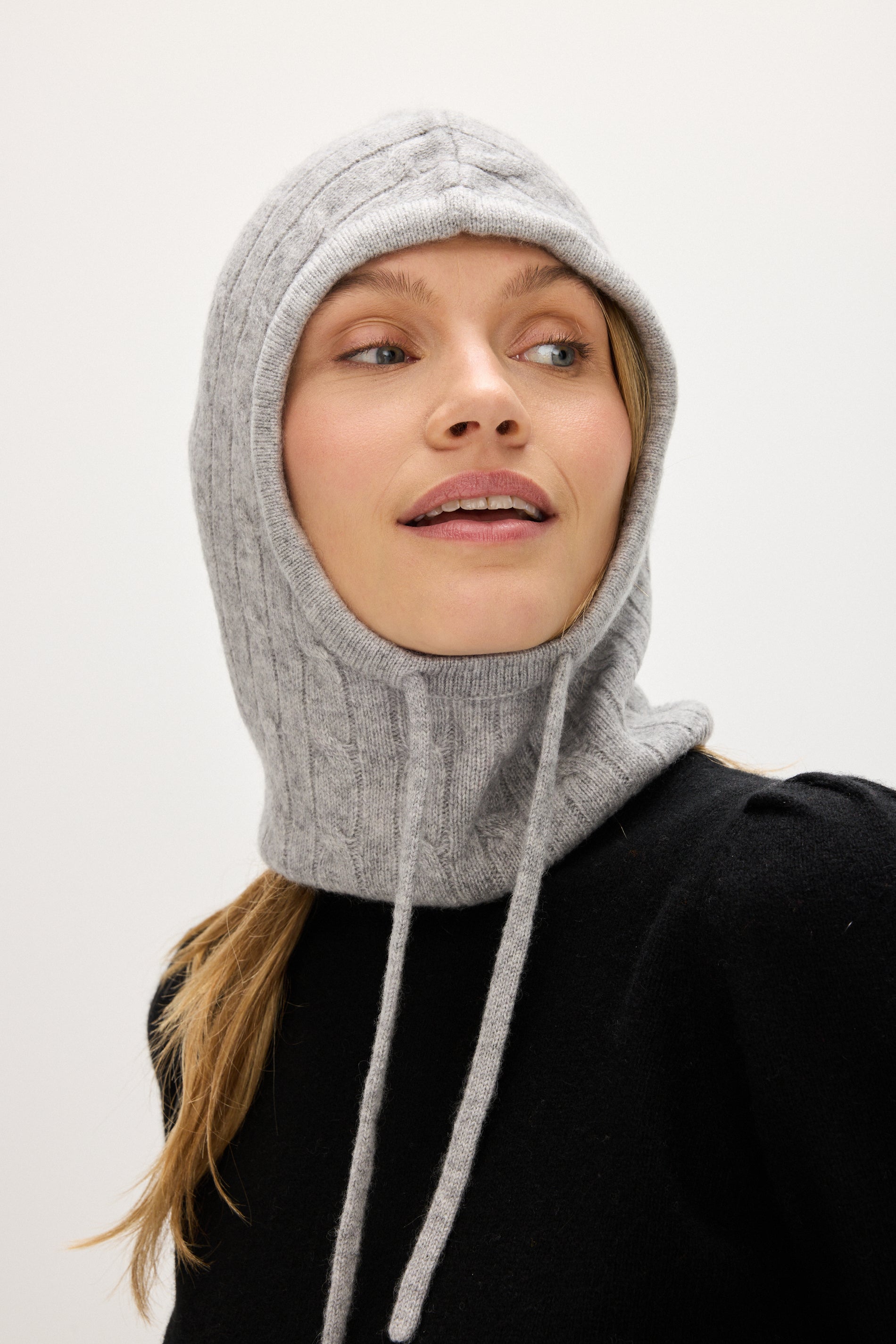 Davida Balaclava Cable Accessories Light Grey