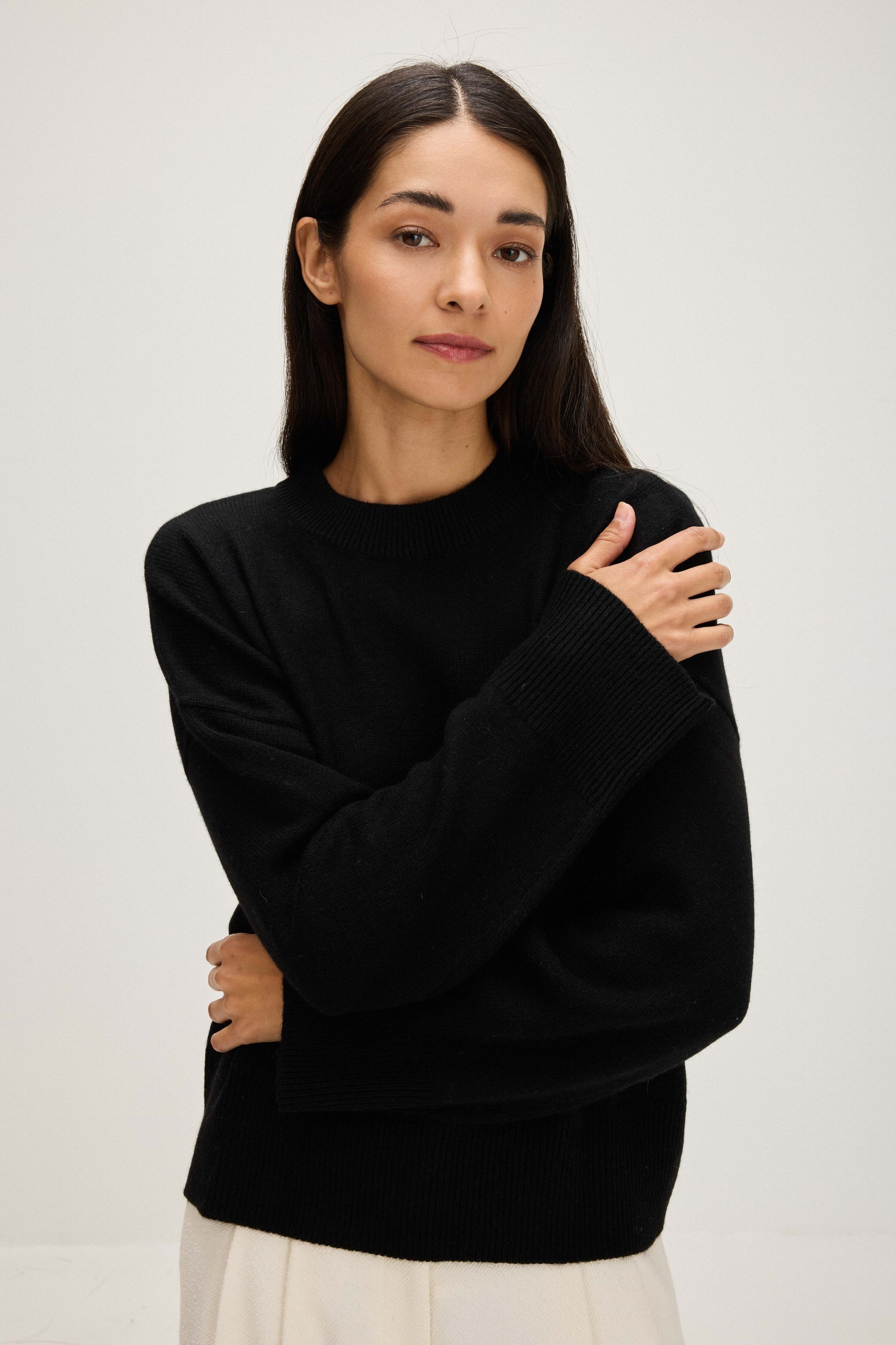 Davida Boxy O-neck Sweater Sweaters Black