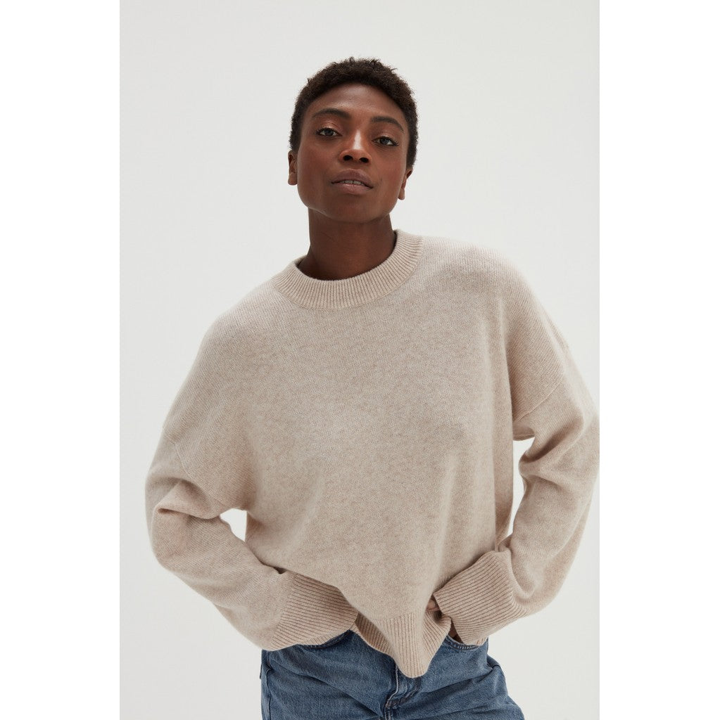 Davida Boxy O-neck Sweater Sweaters Light Beige