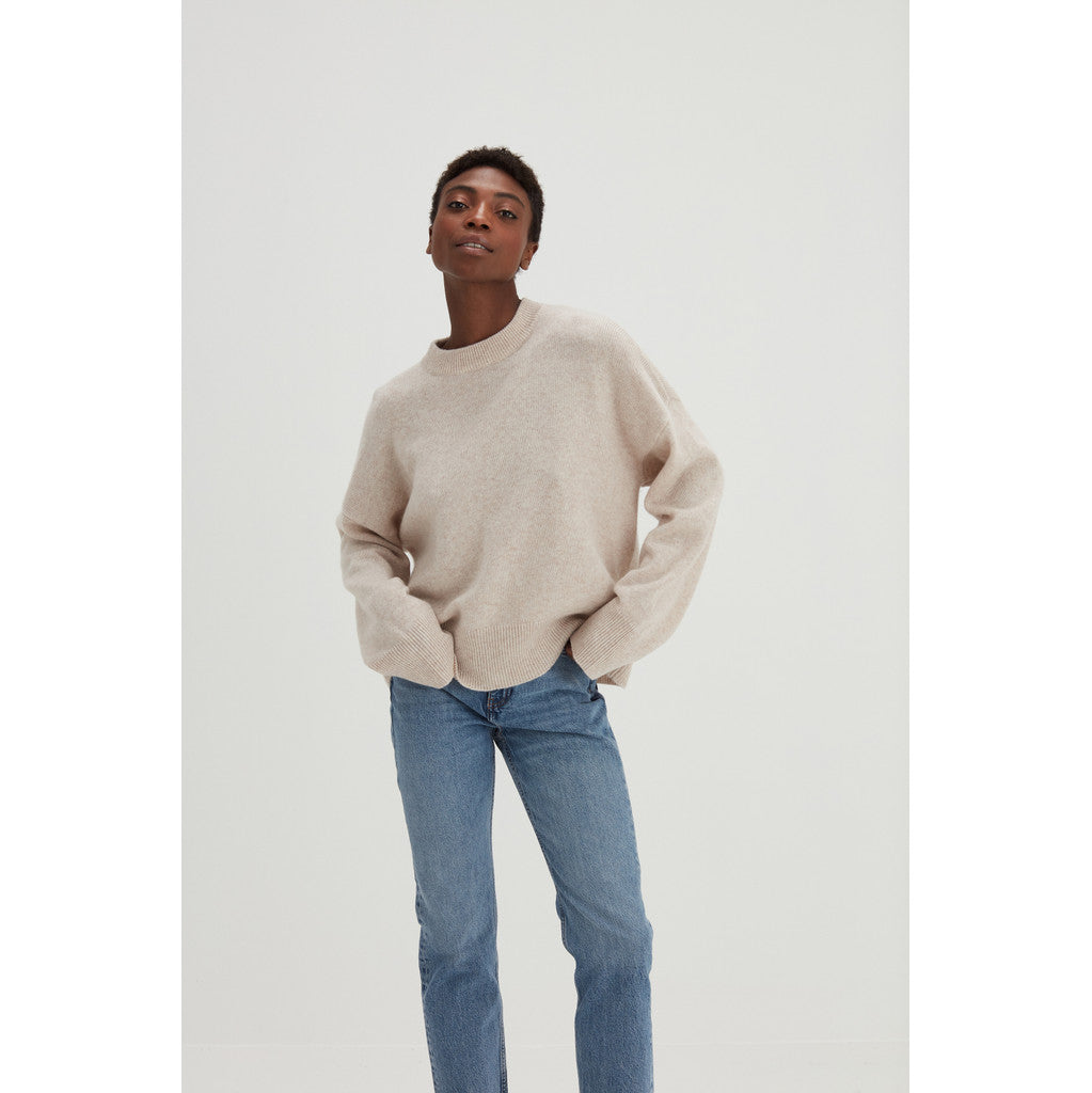 Davida Boxy O-neck Sweater Sweaters Light Beige