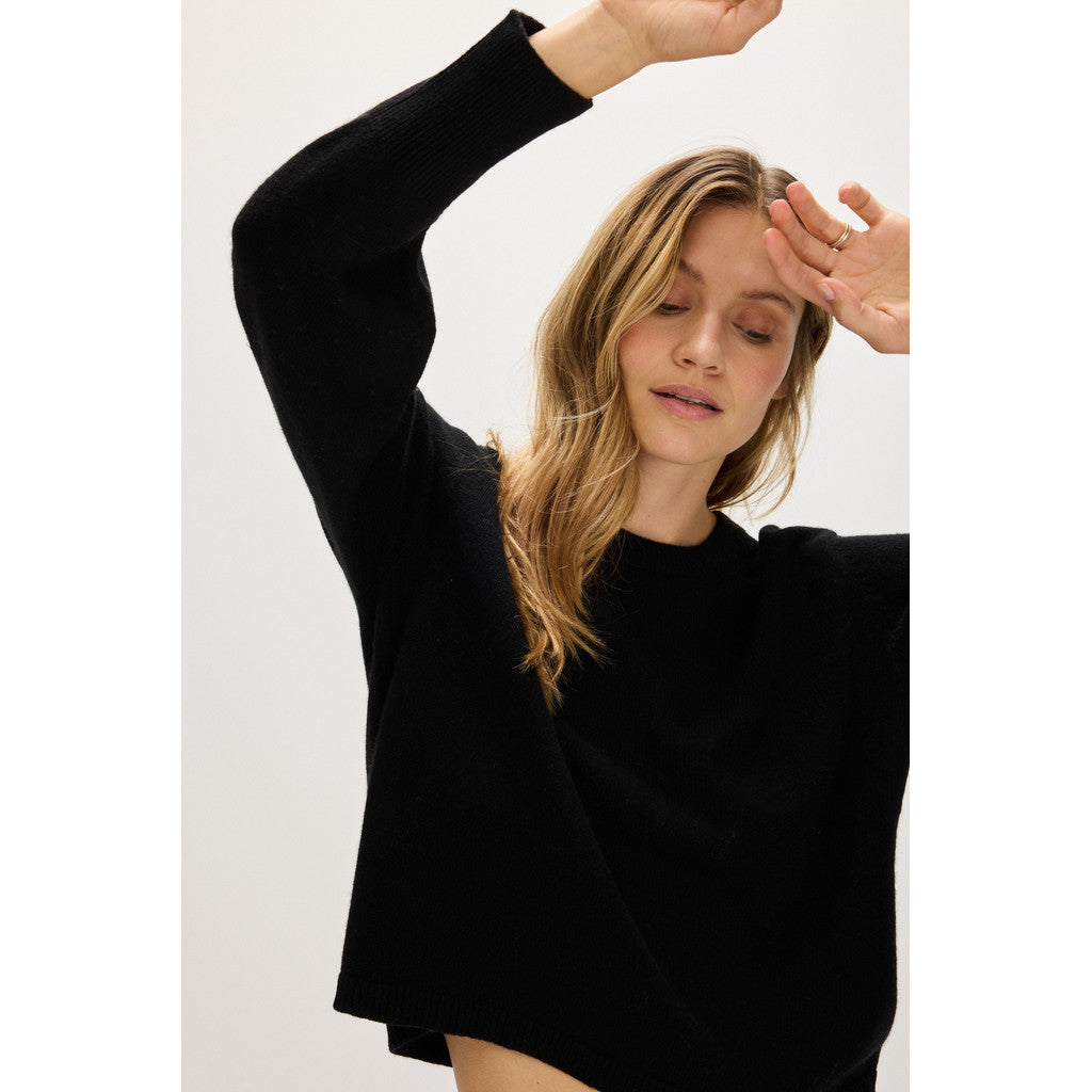 Davida Boxy Short Balloon Sleeve Sweater Sweaters Black