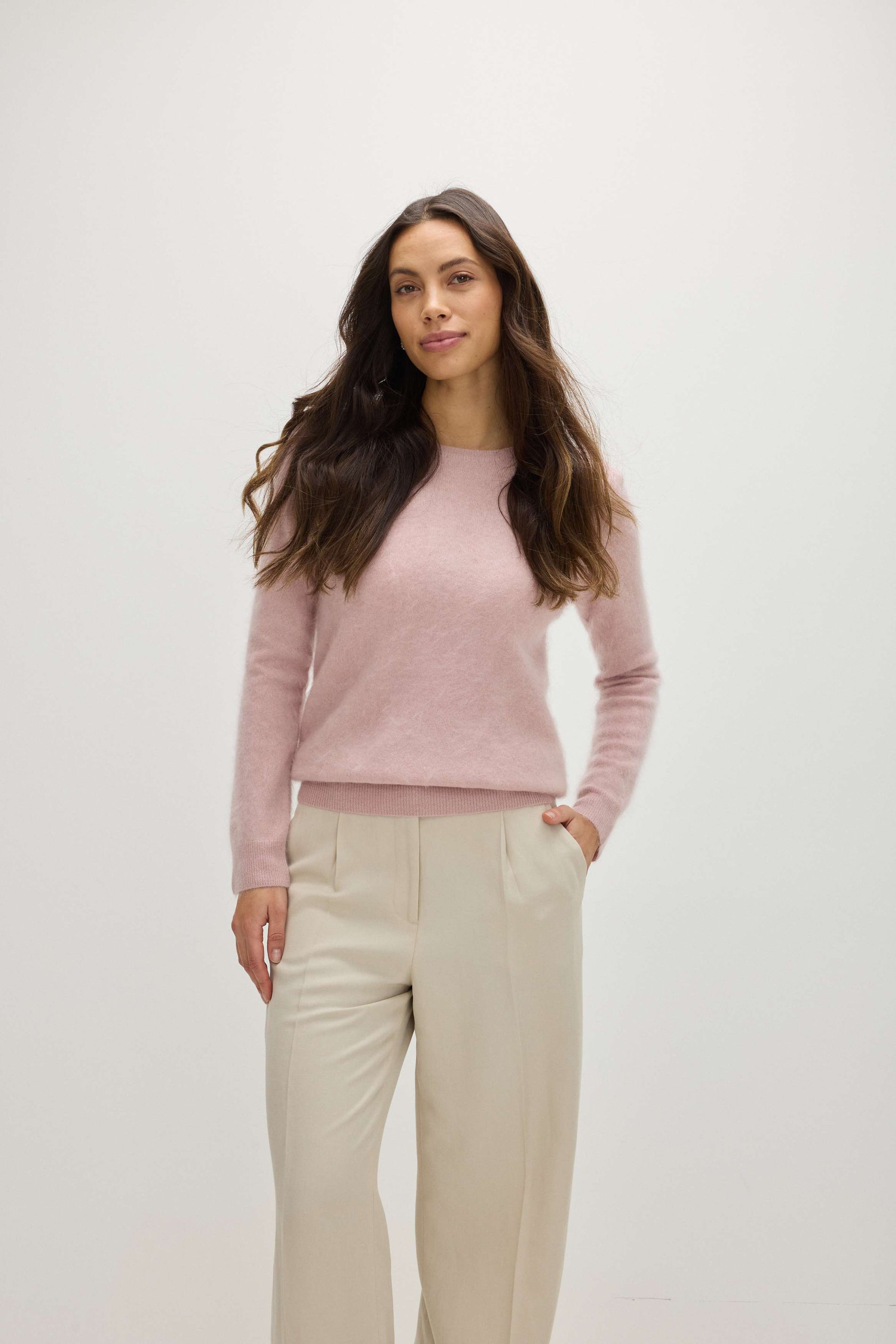 Davida Brushed Basic O-Neck Sweaters Pink