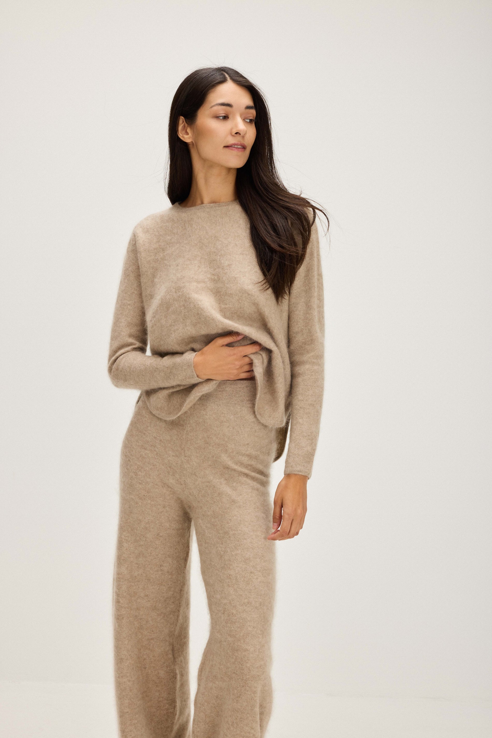 Davida Brushed Curved Sweater Sweaters Mink