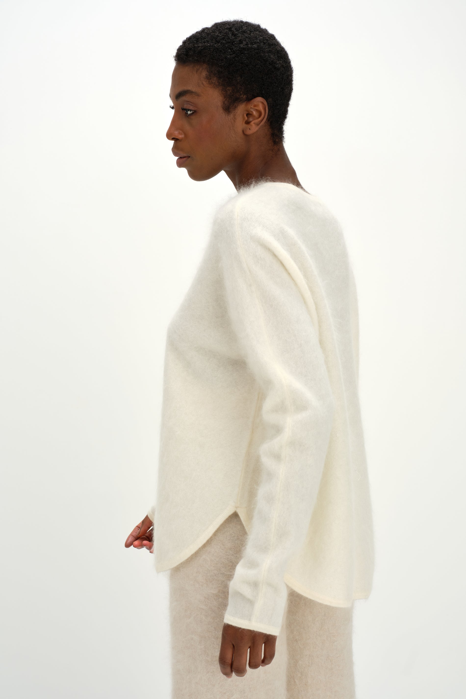 Davida Brushed Curved Sweater Sweaters White
