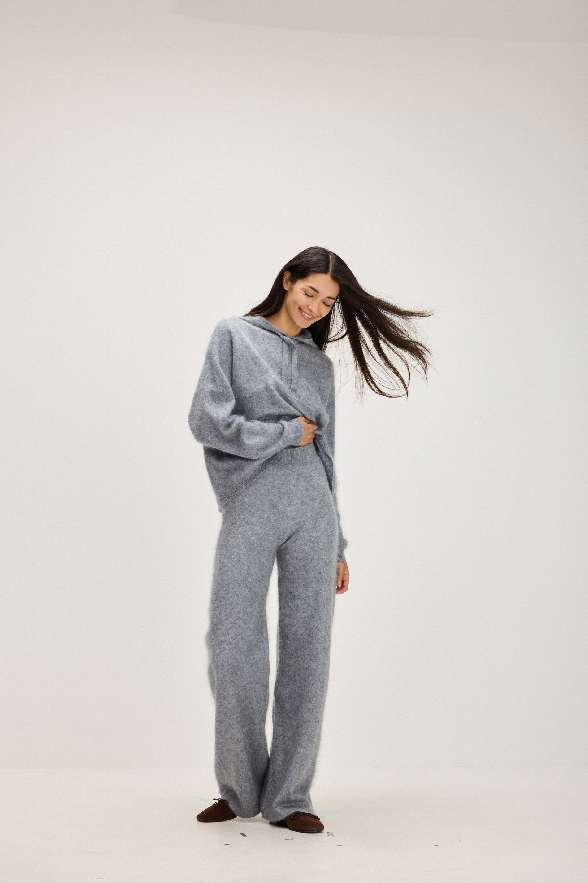 Davida Brushed Oversized Hoodie Sweaters Light Grey