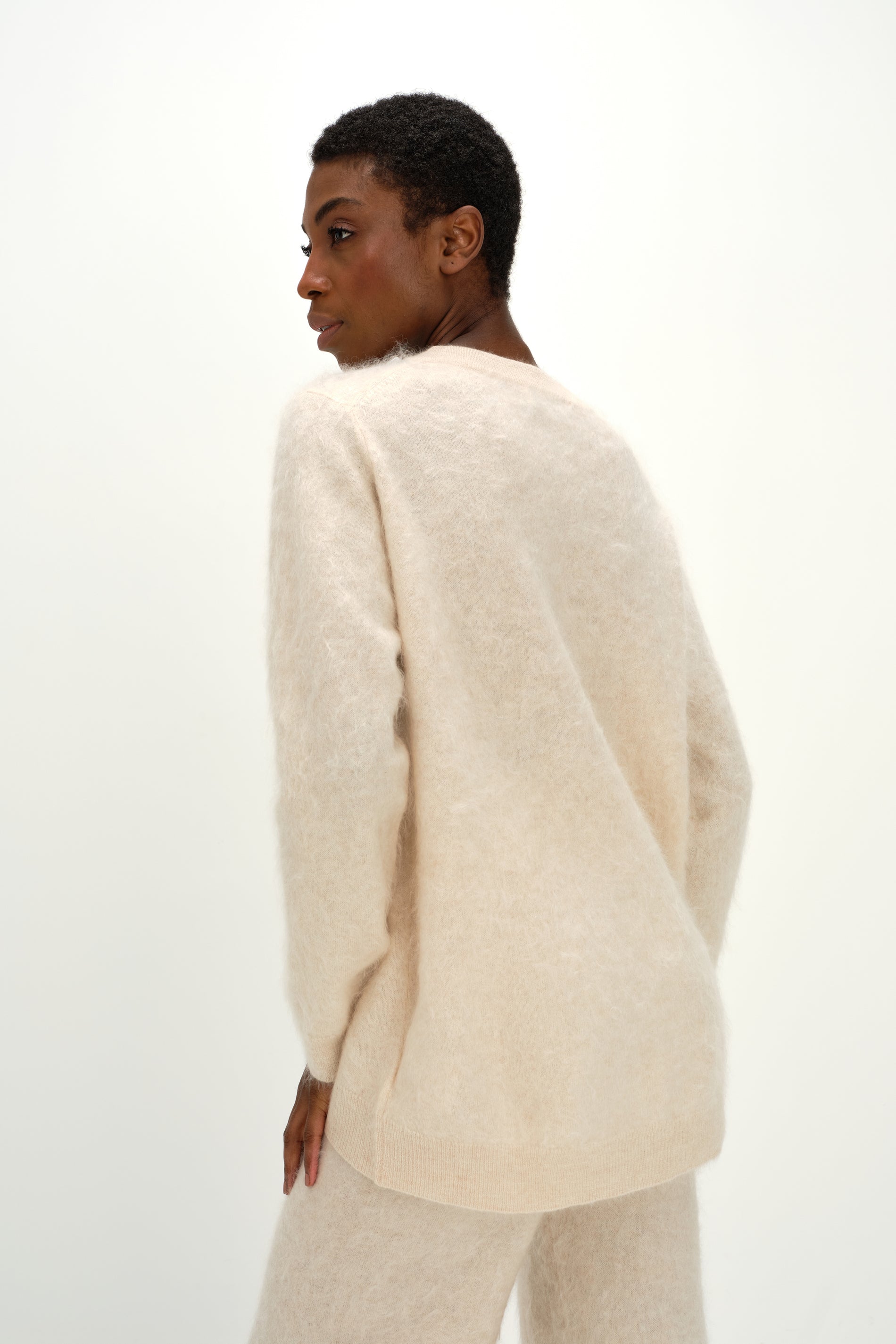 Davida Brushed Straight O-neck Sweater Sweaters Light Beige