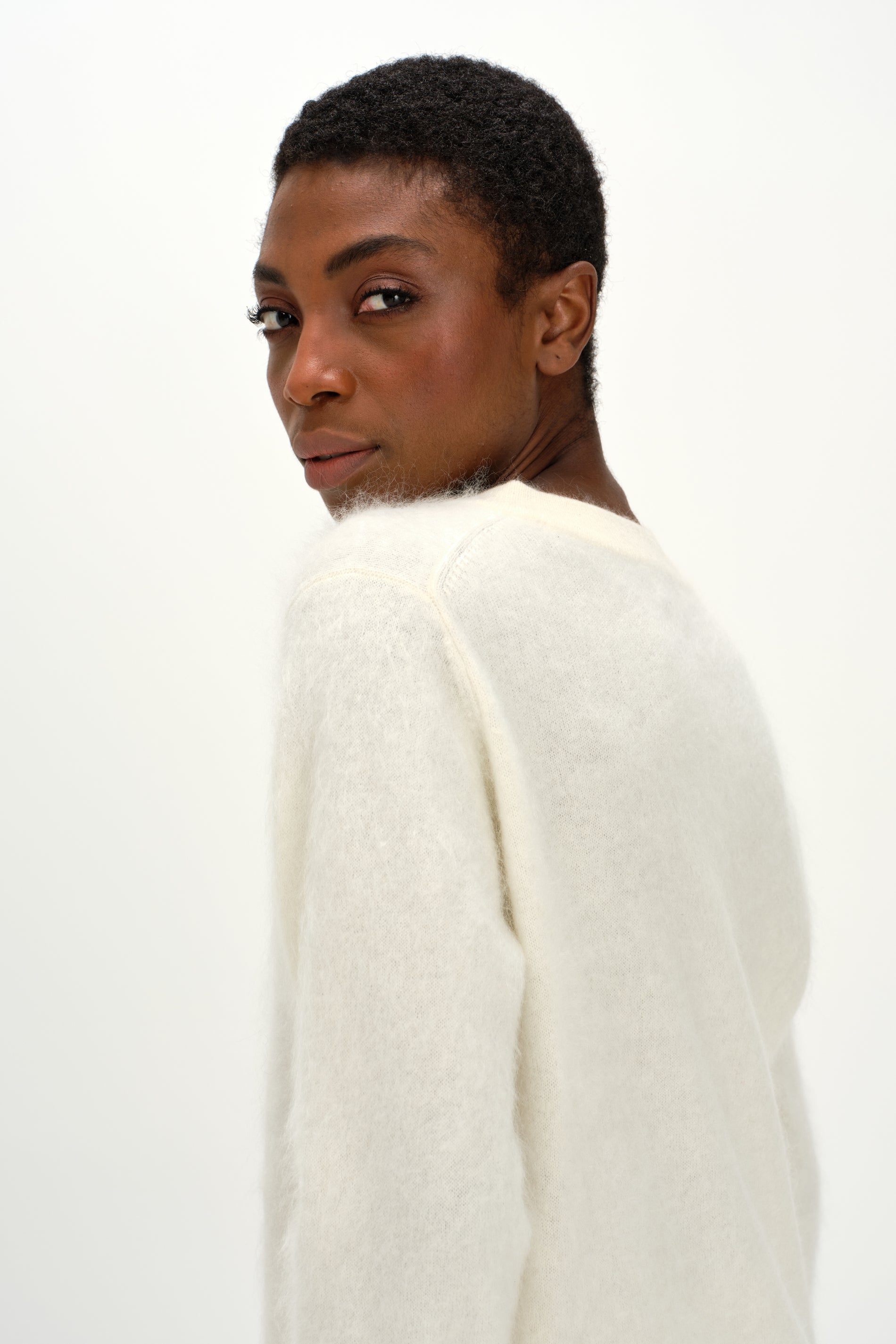 Davida Brushed Straight O-neck Sweater Sweaters White