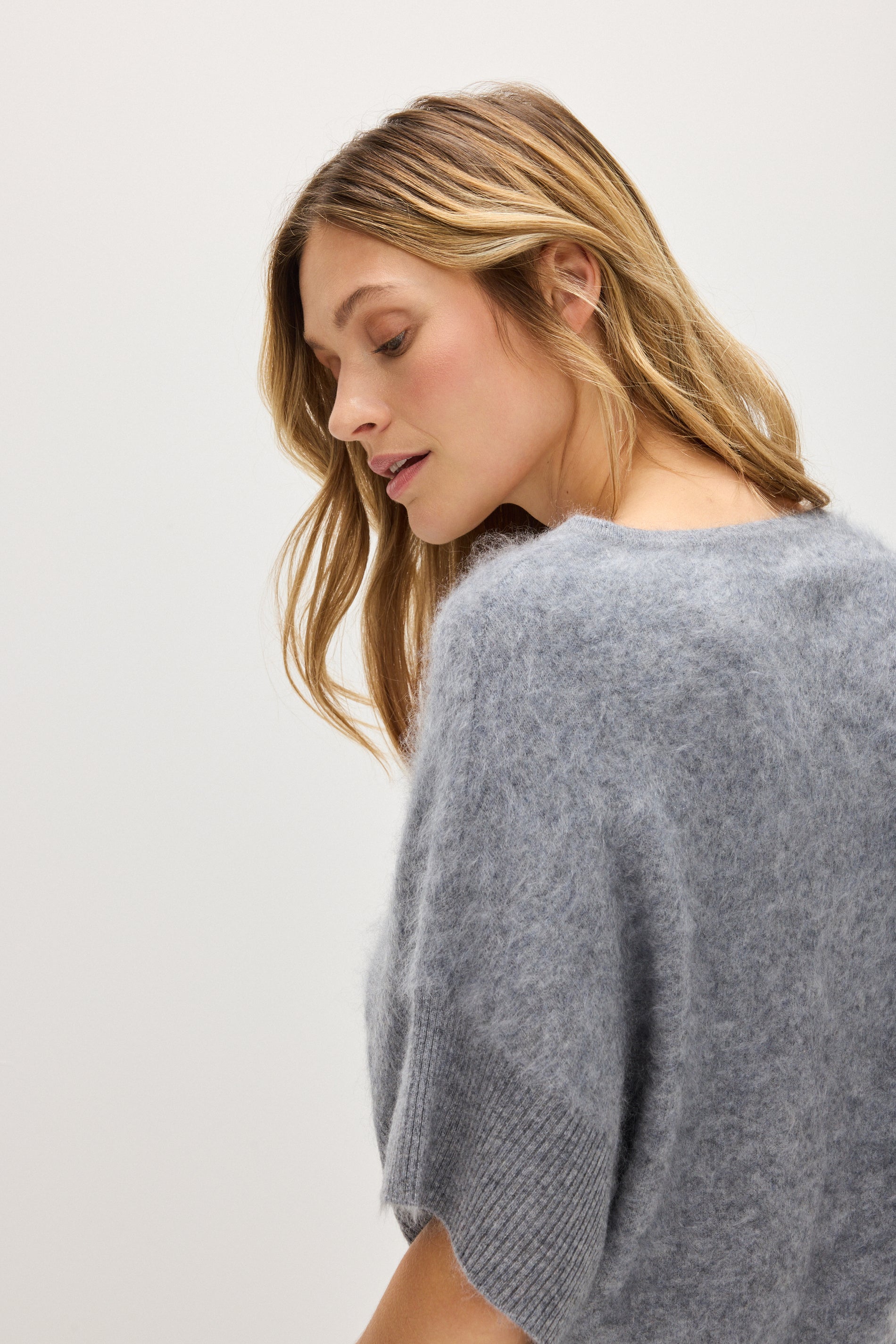 Davida Brushed V-neck Oversized short Sleeve Sweaters Light Grey