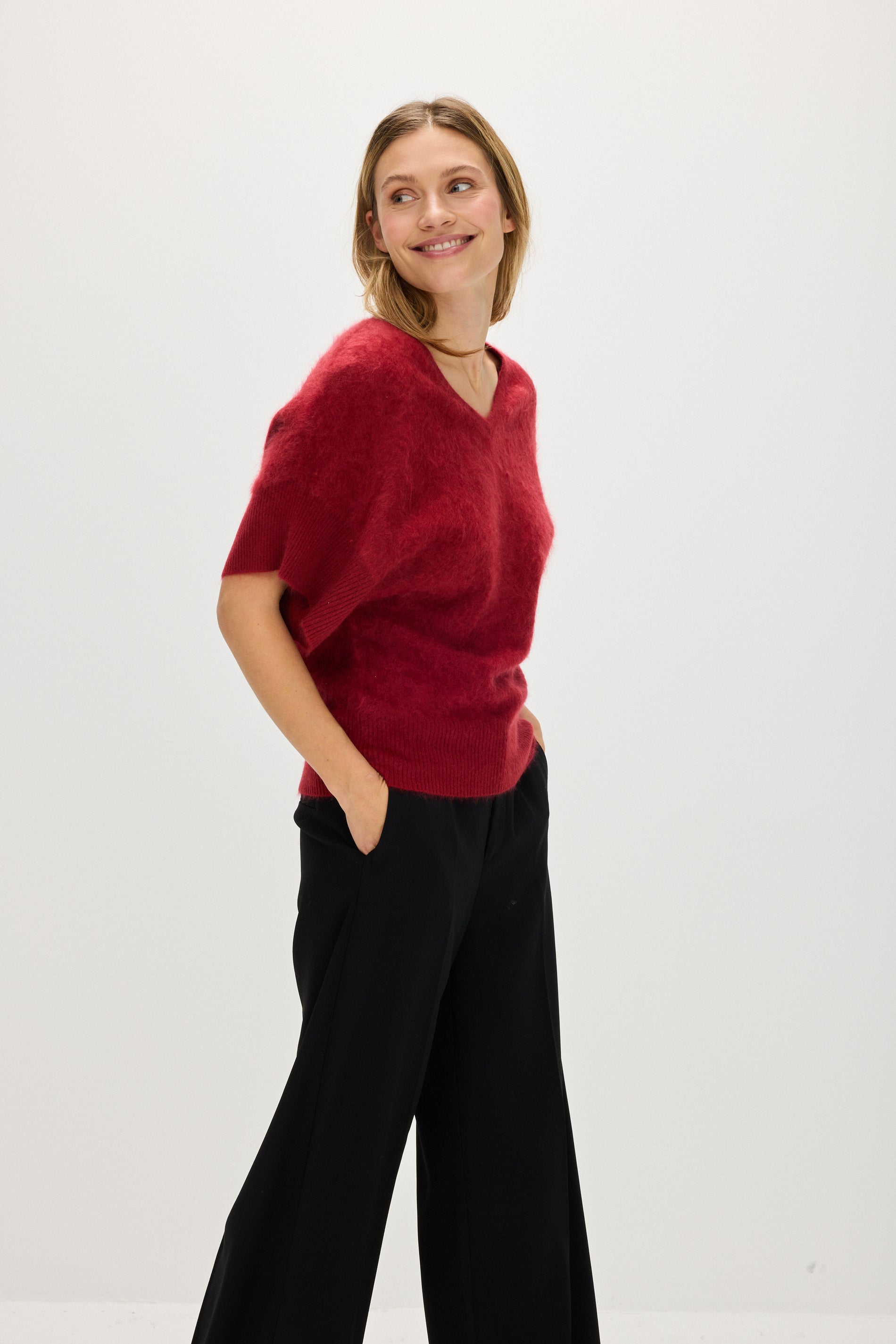 Davida Brushed V-neck Oversized short Sleeve Sweaters Mulberry Red