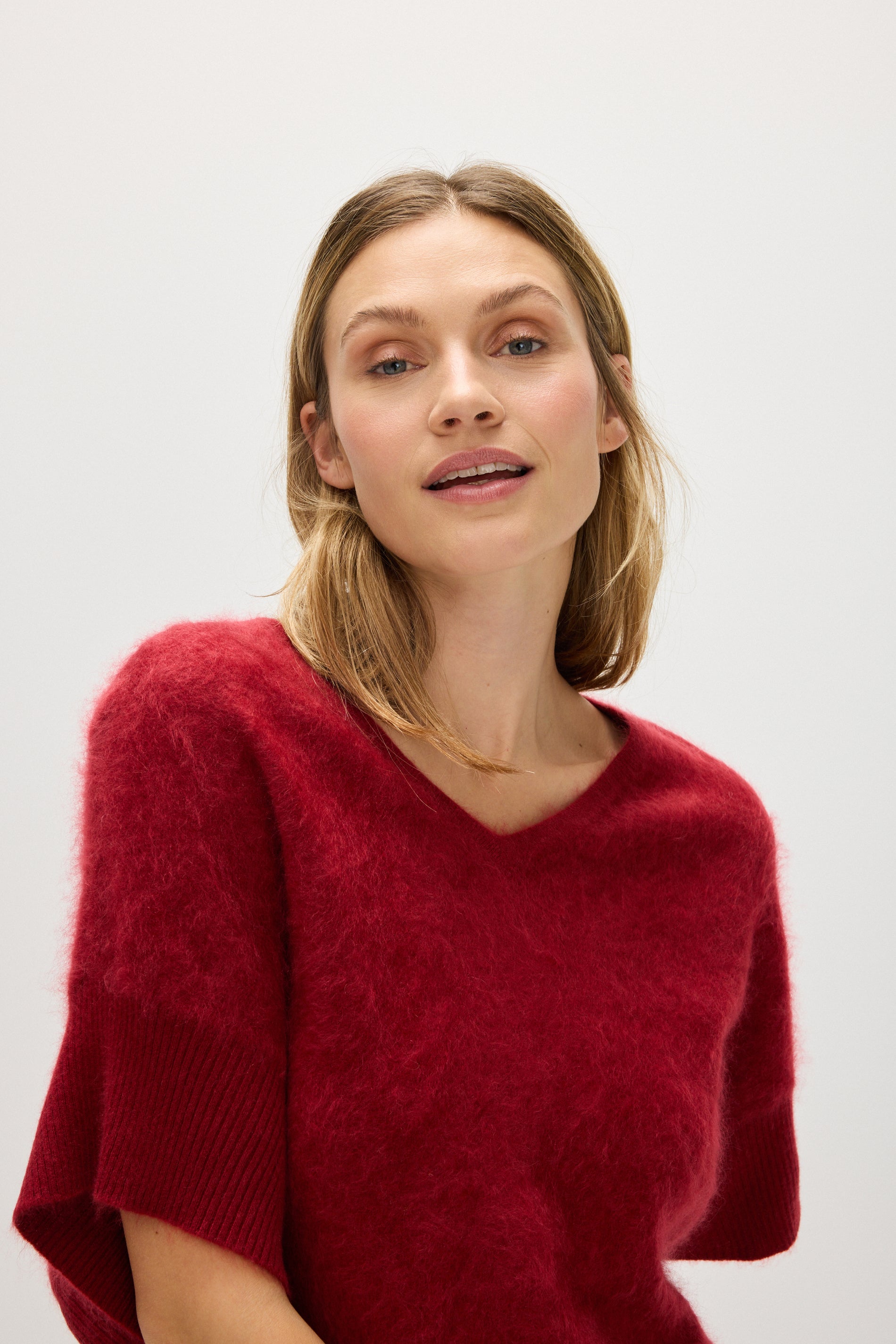 Davida Brushed V-neck Oversized short Sleeve Sweaters Mulberry Red