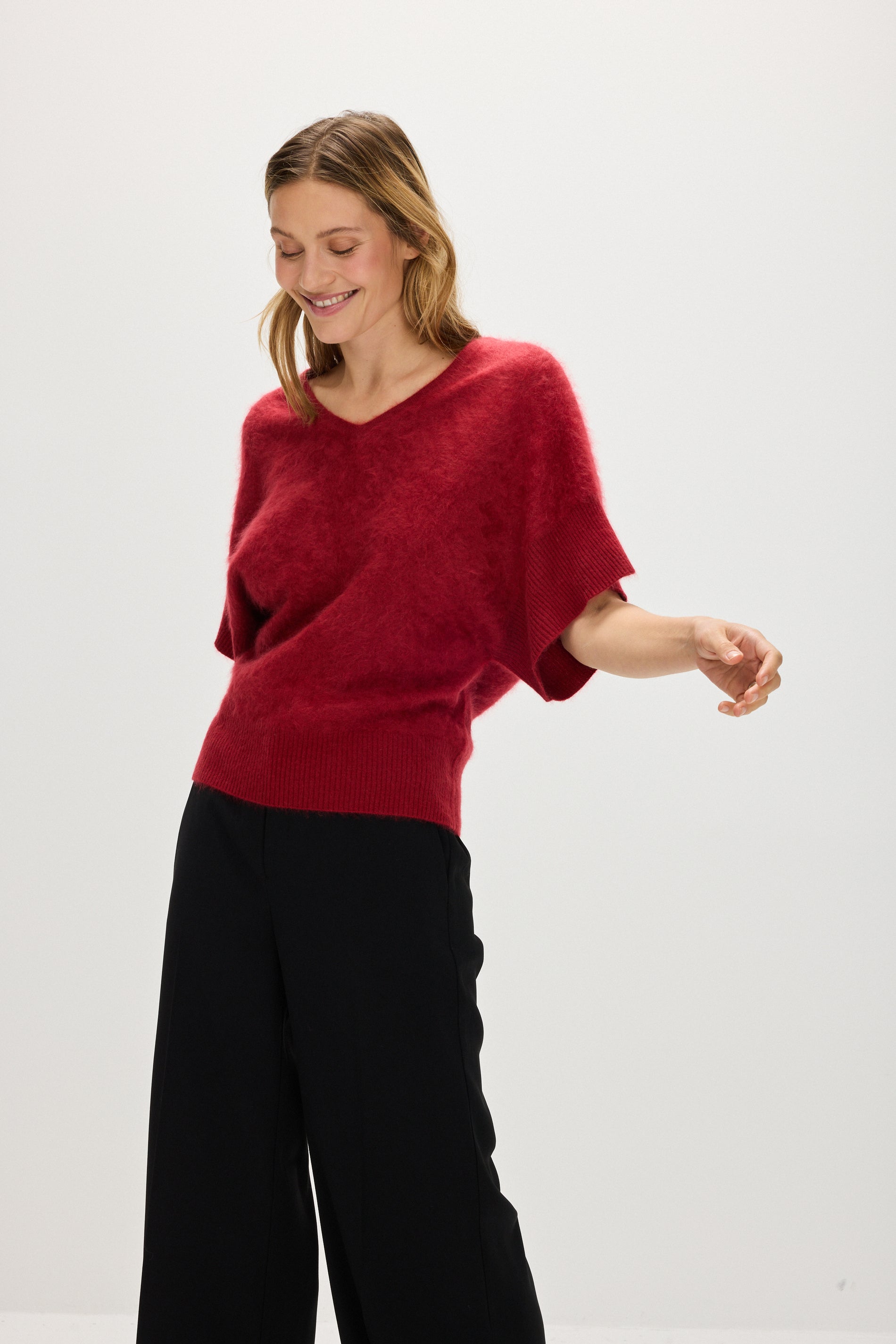 Davida Brushed V-neck Oversized short Sleeve Sweaters Mulberry Red
