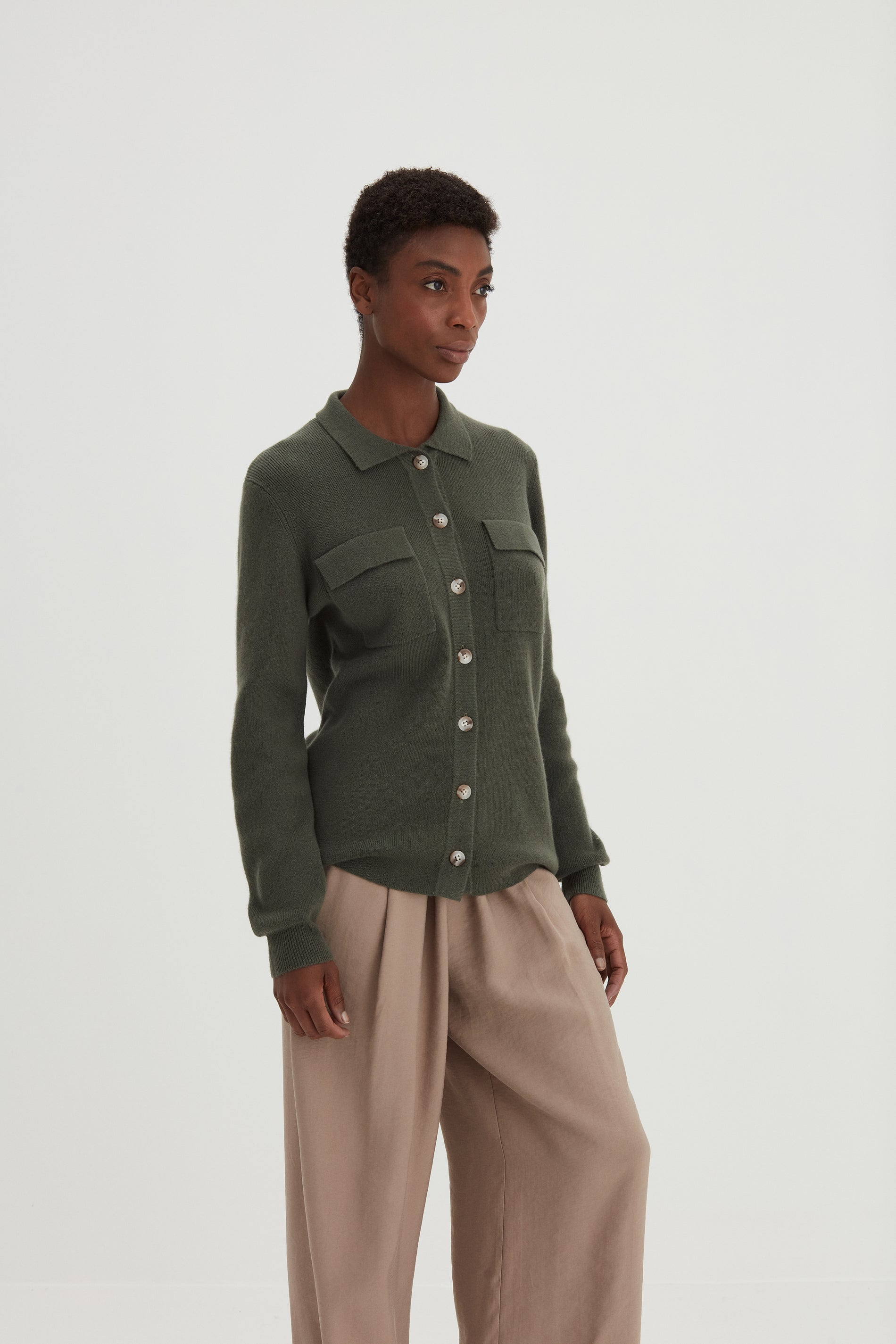 Davida Buttoned Pocket Shirt Cardigans Army Green