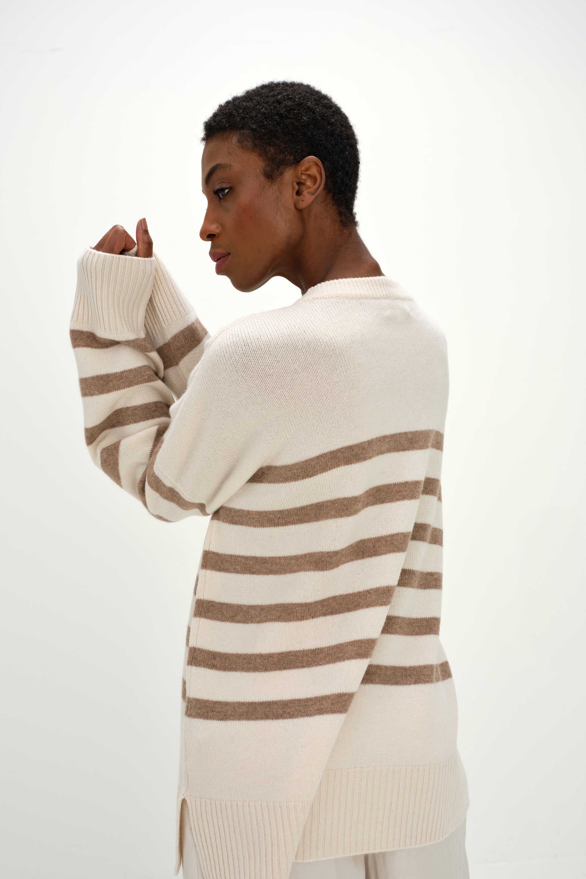 Davida Chunky O-neck Striped Sweater Sweaters White/Mink