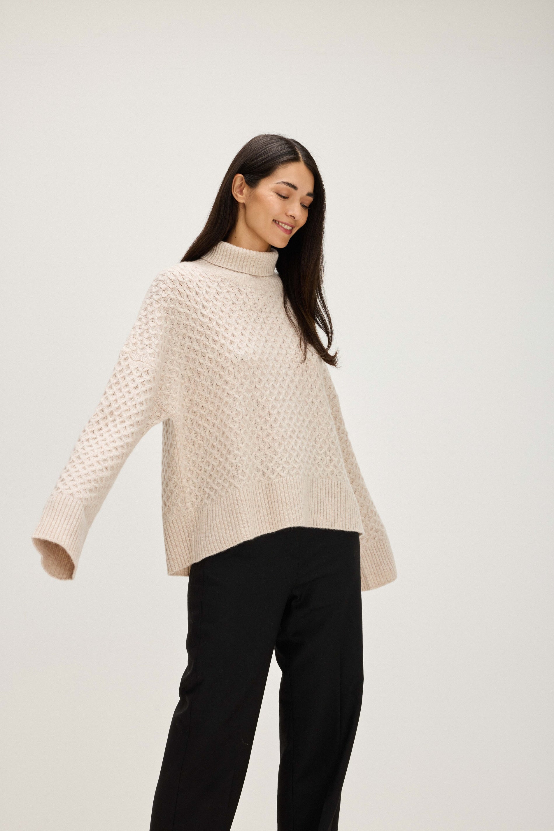 Davida Chunky Roll Neck Diamond Knit Sweaters White