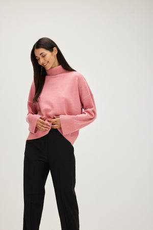 Chunky Roll Neck Sweater - Dusty Pink