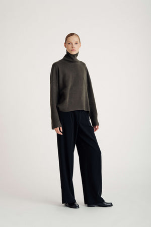 Chunky Roll Neck Sweater - Hunter's Green