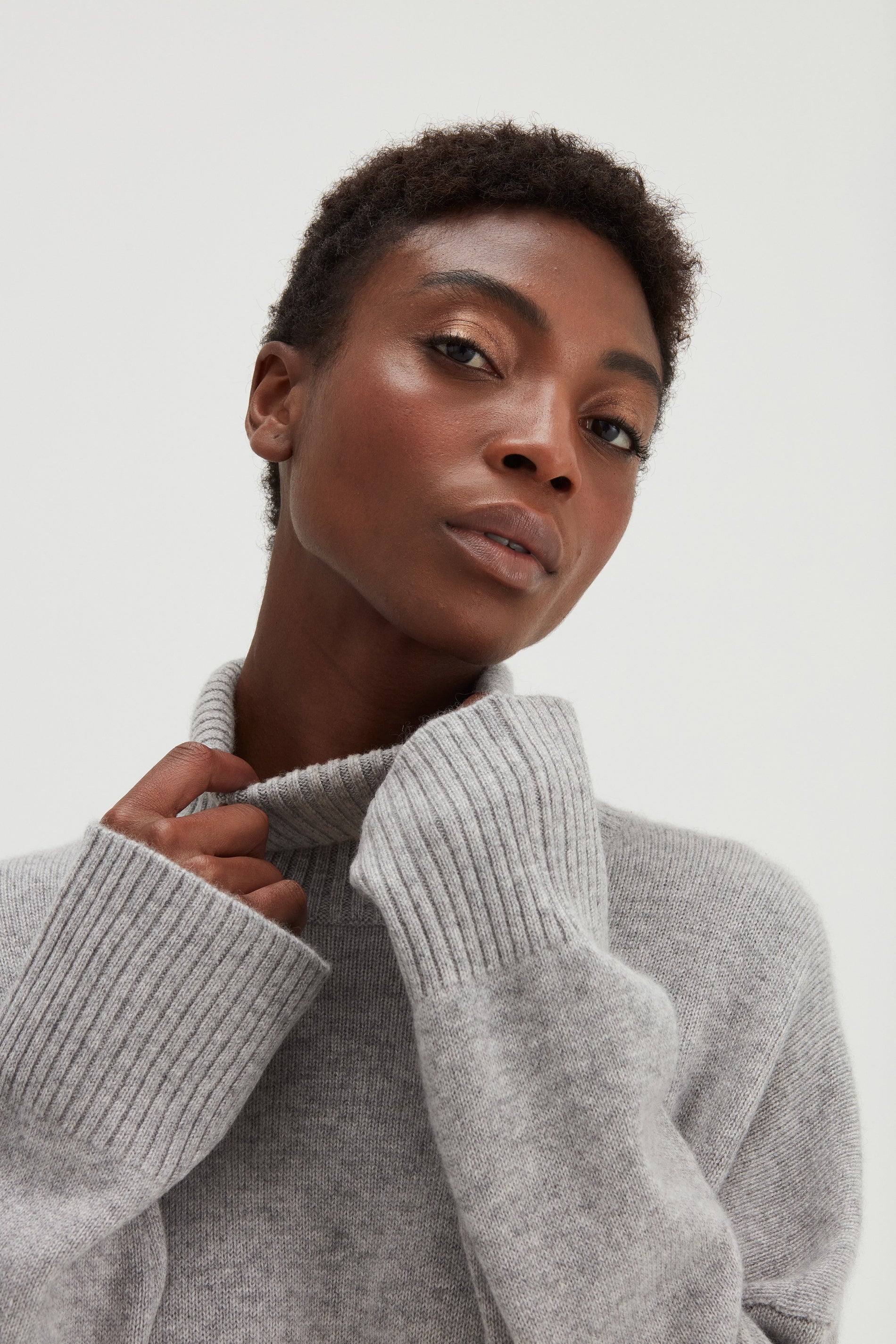 Davida Chunky Roll Neck Sweater Sweaters Light Grey