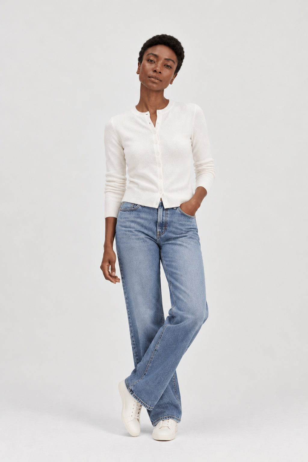 Davida Classic Cardigan Cardigans White