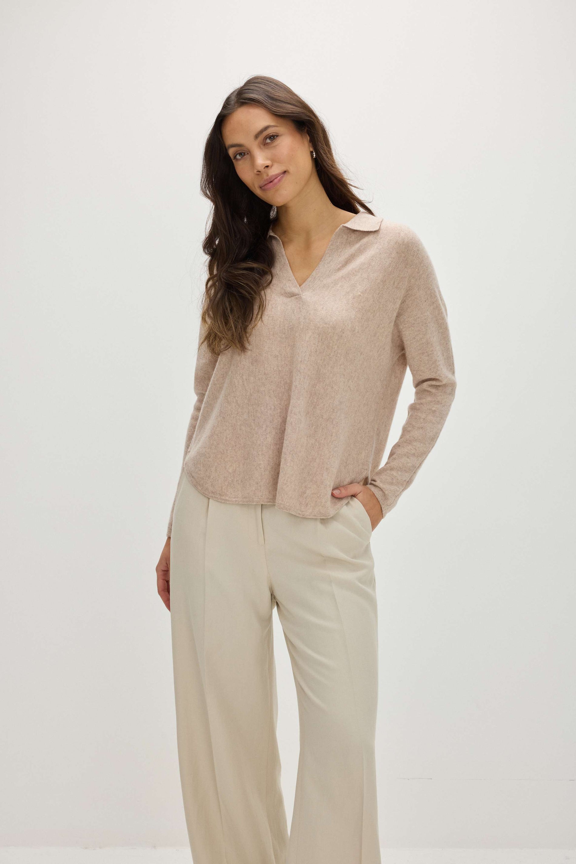 Davida Curved Open Collar Sweaters Sand