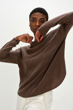 Curved Sweater - Cacao