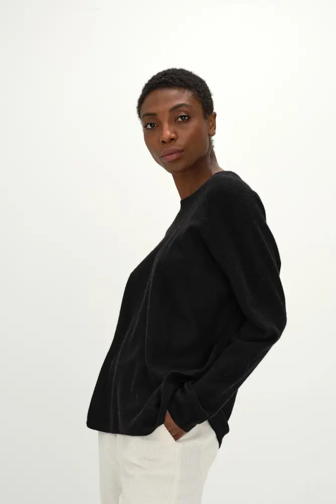 Davida Curved Sweater Sweaters Dark Grey