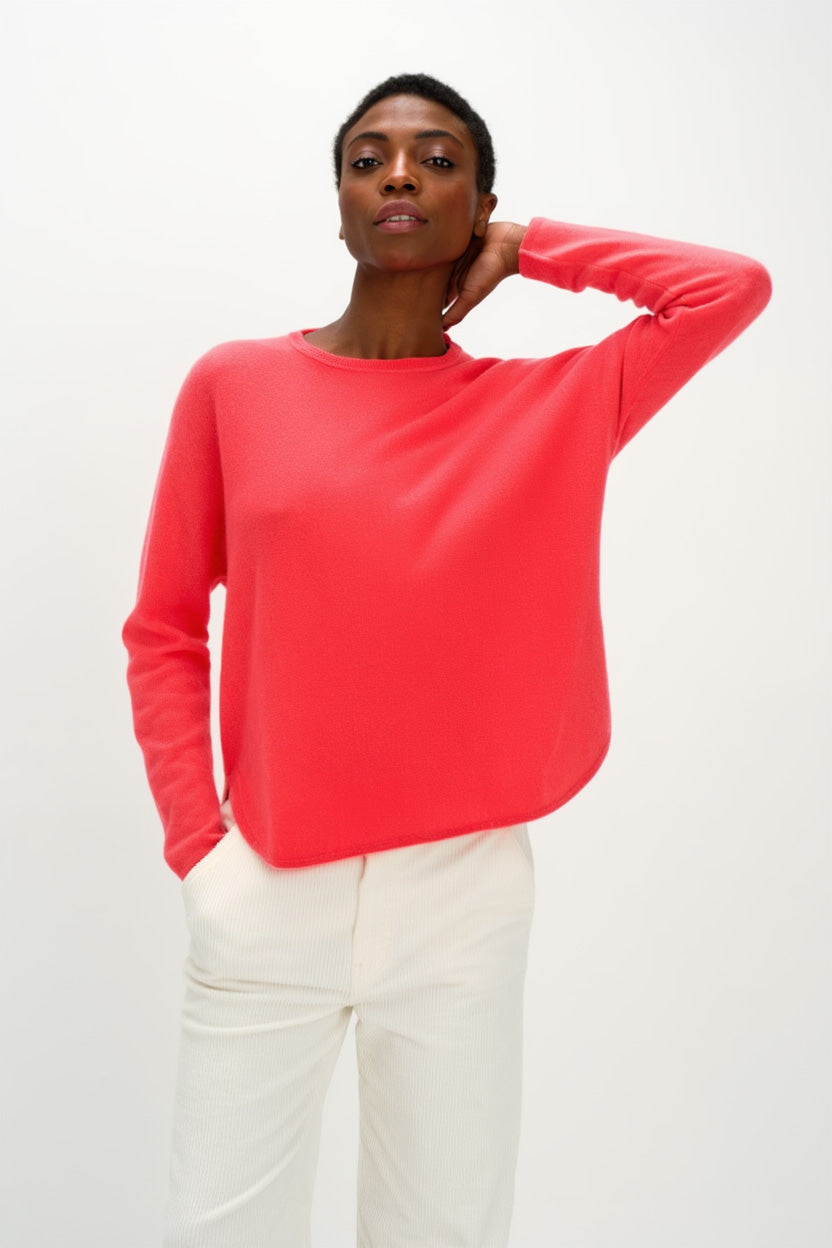 Davida Curved Sweater Sweaters Intense Coral