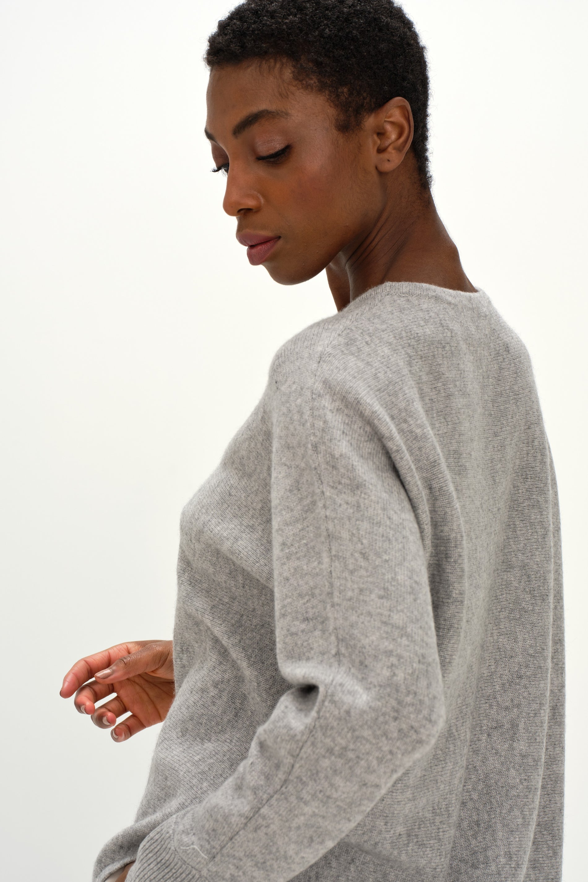 Davida Curved Sweater Long Sweaters Light Grey