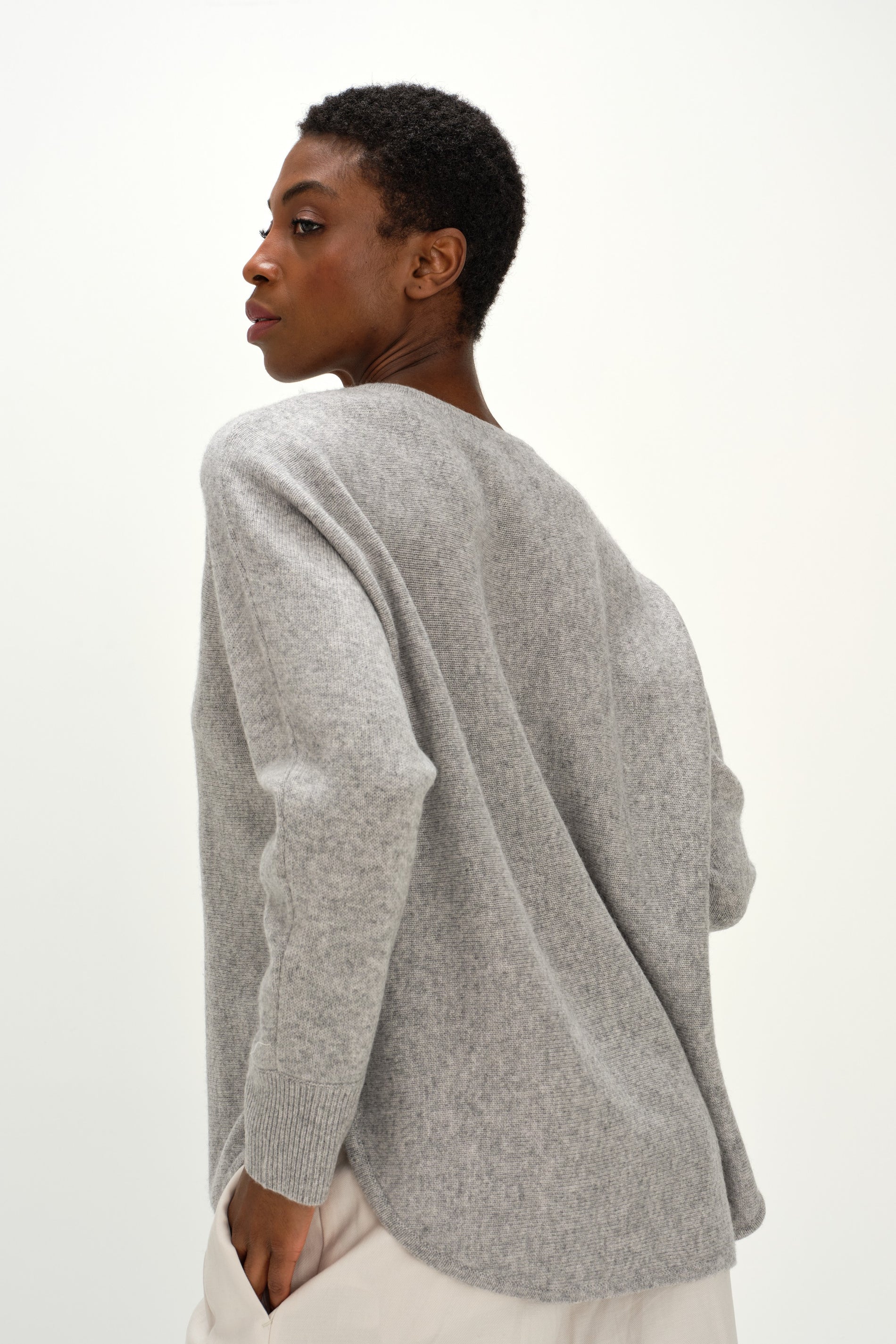 Davida Curved Sweater Long Sweaters Light Grey