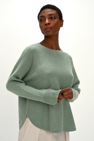 Curved Sweater Long - Sage