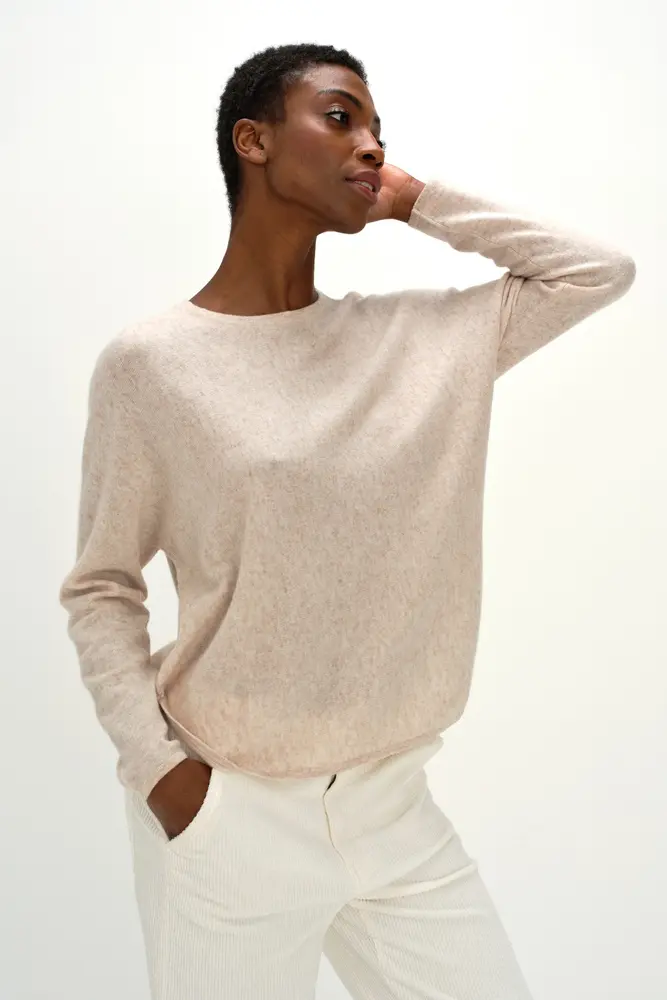 Davida Curved Sweater Sweaters Light Beige