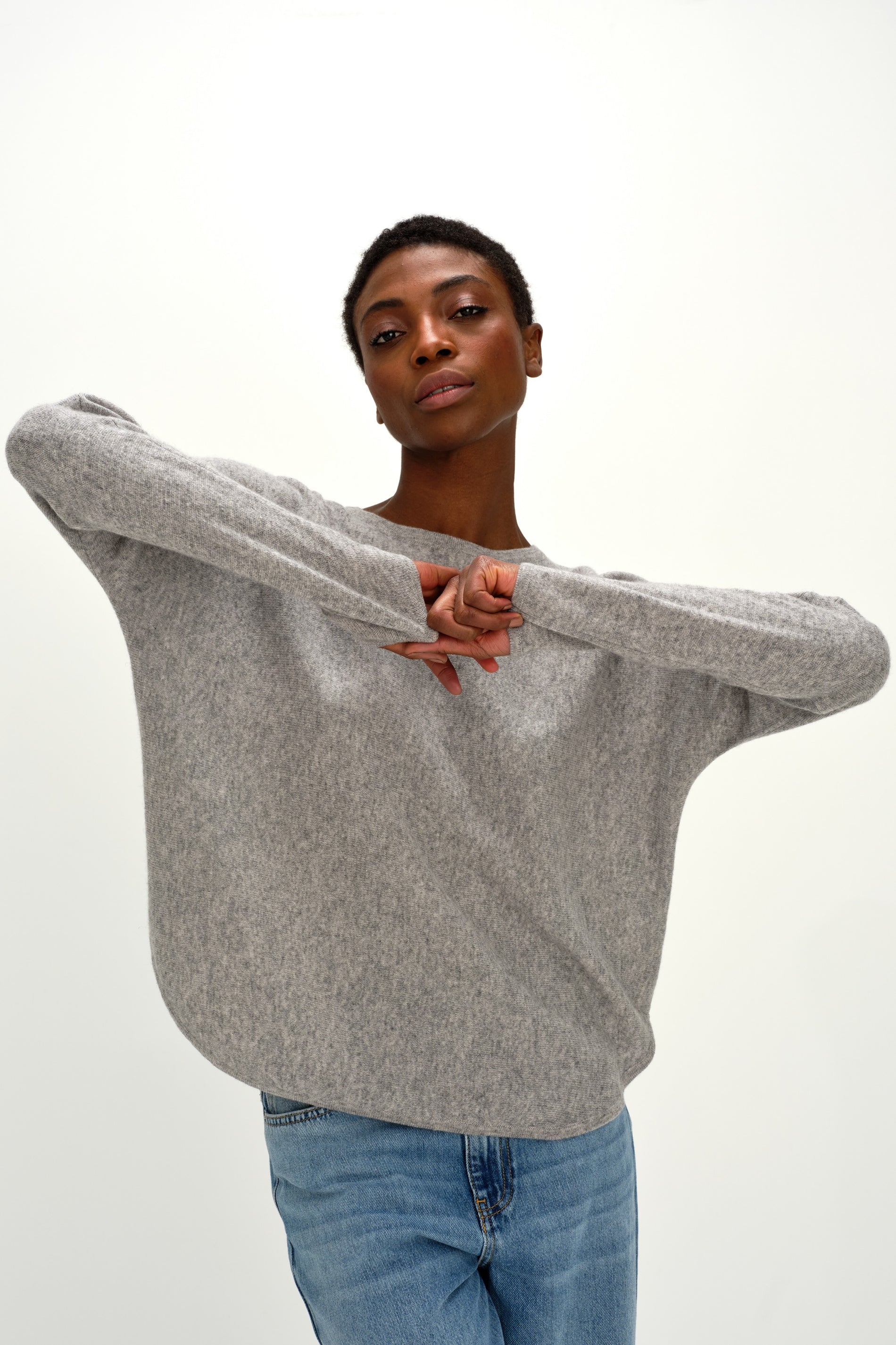 Davida Curved Sweater Sweaters Light Grey