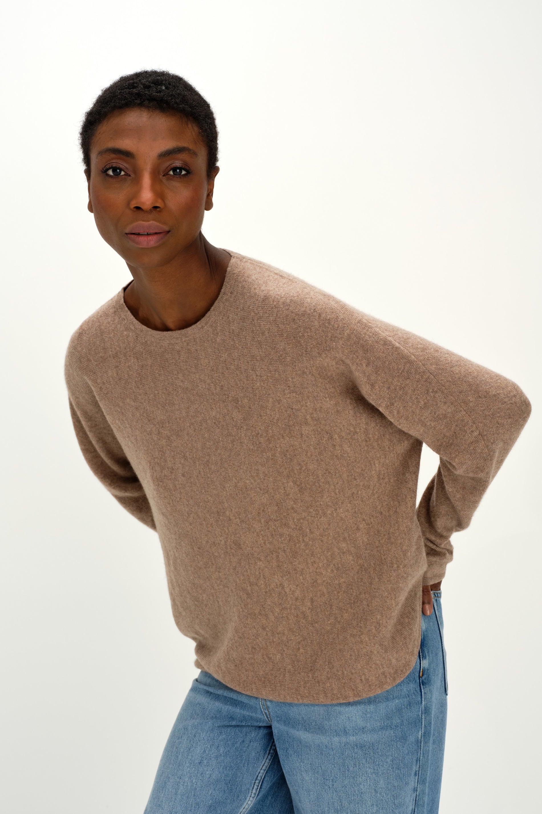Davida Curved Sweater Sweaters Mink
