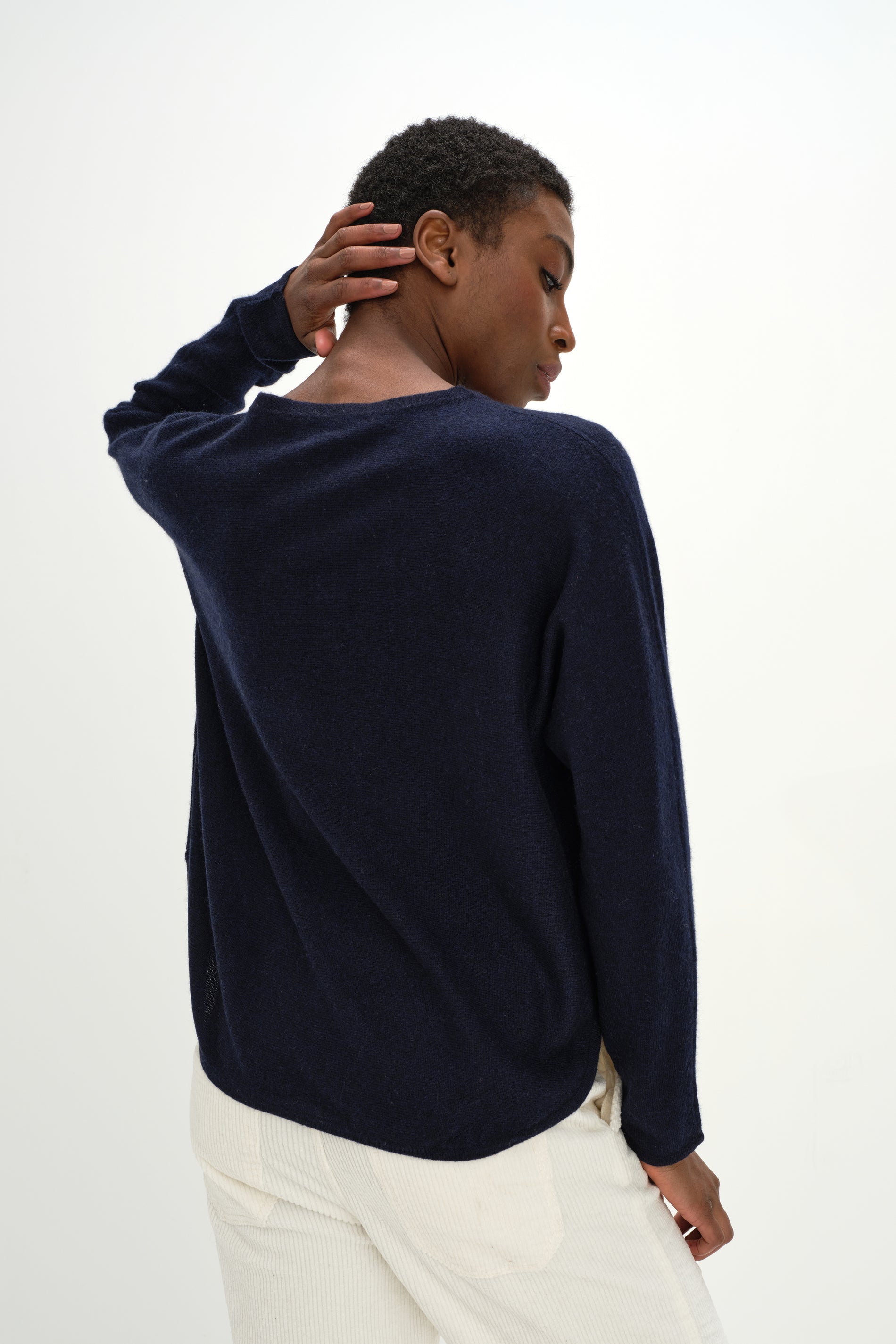 Davida Curved Sweater Sweaters Navy