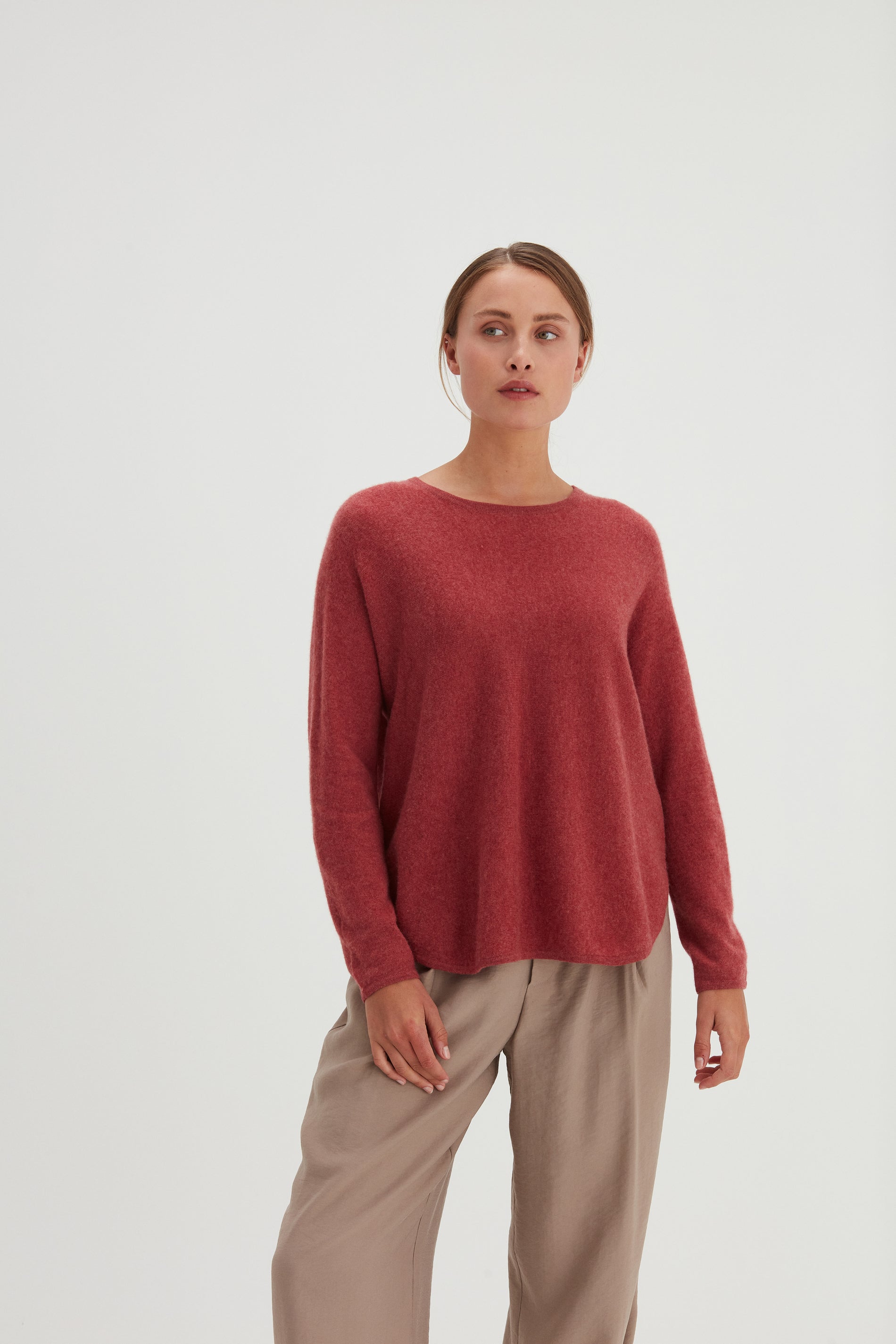 Davida Curved Sweater Sweaters Rust Red