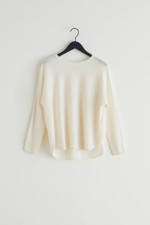 Curved Sweater - White