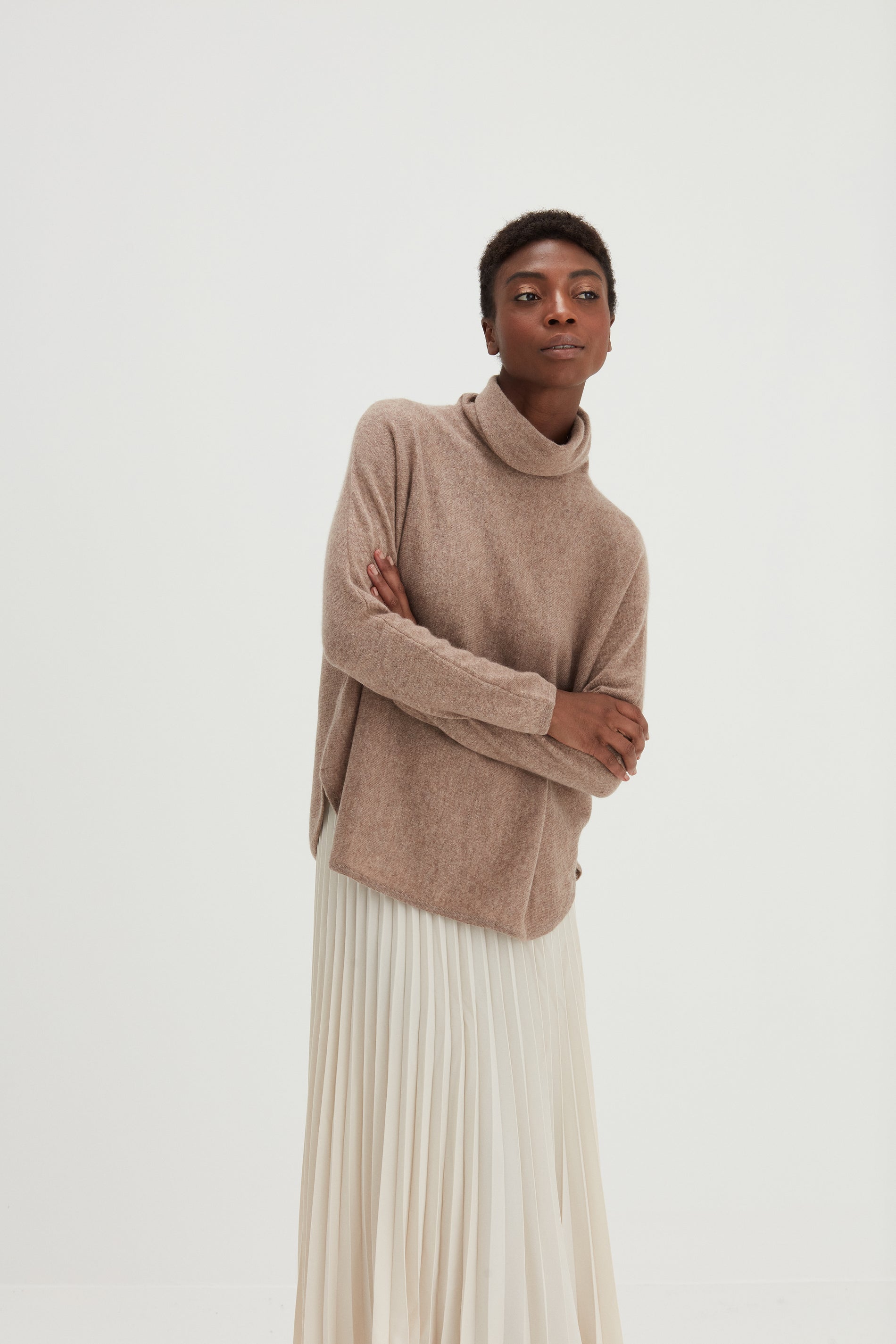 Davida Curved Turtleneck Sweaters Mink