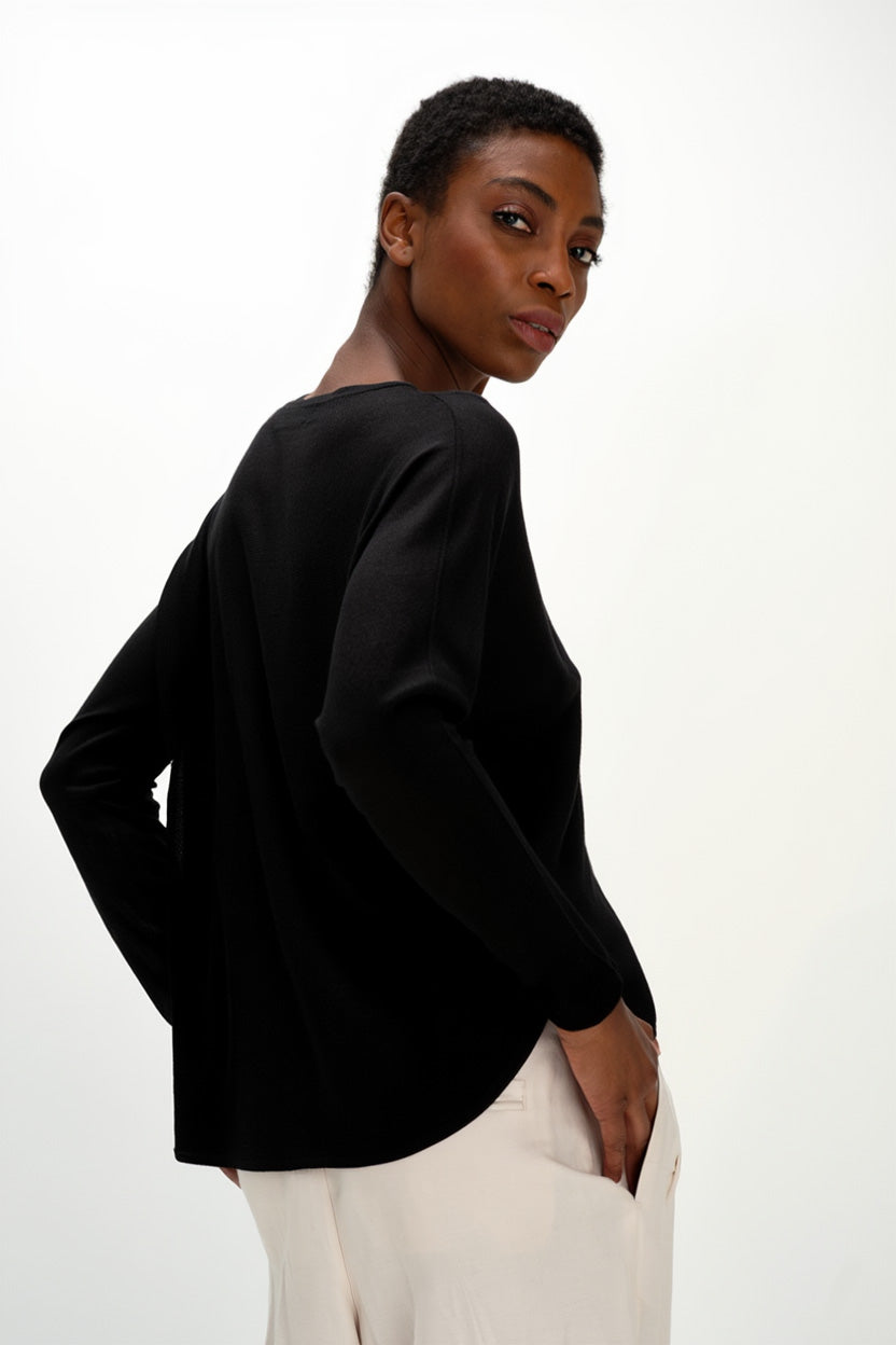 Davida Fine Knit Curved Sweater Sweaters Black