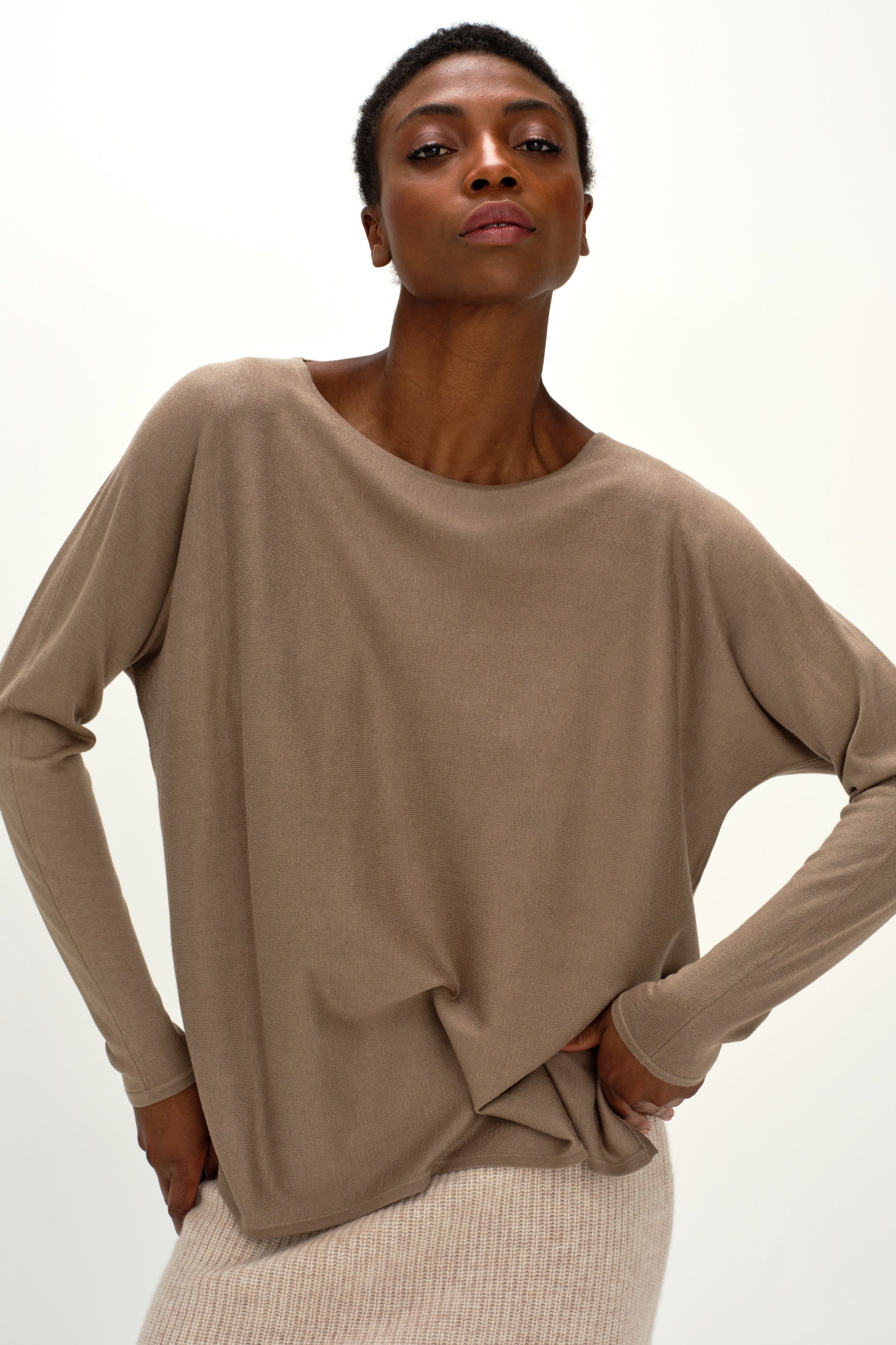 Davida Fine Knit Lady Big Slit Sweater Sweaters Mink