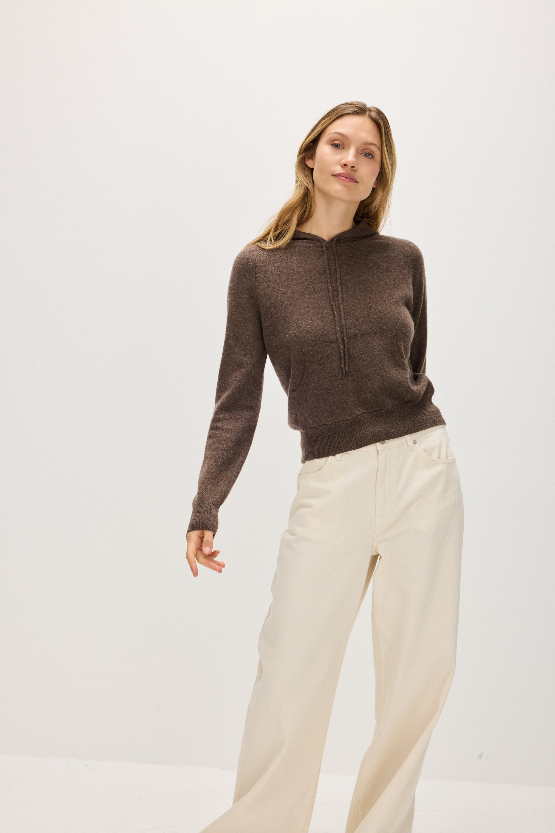 Davida Front Pocket Hoodie Sweaters Cacao