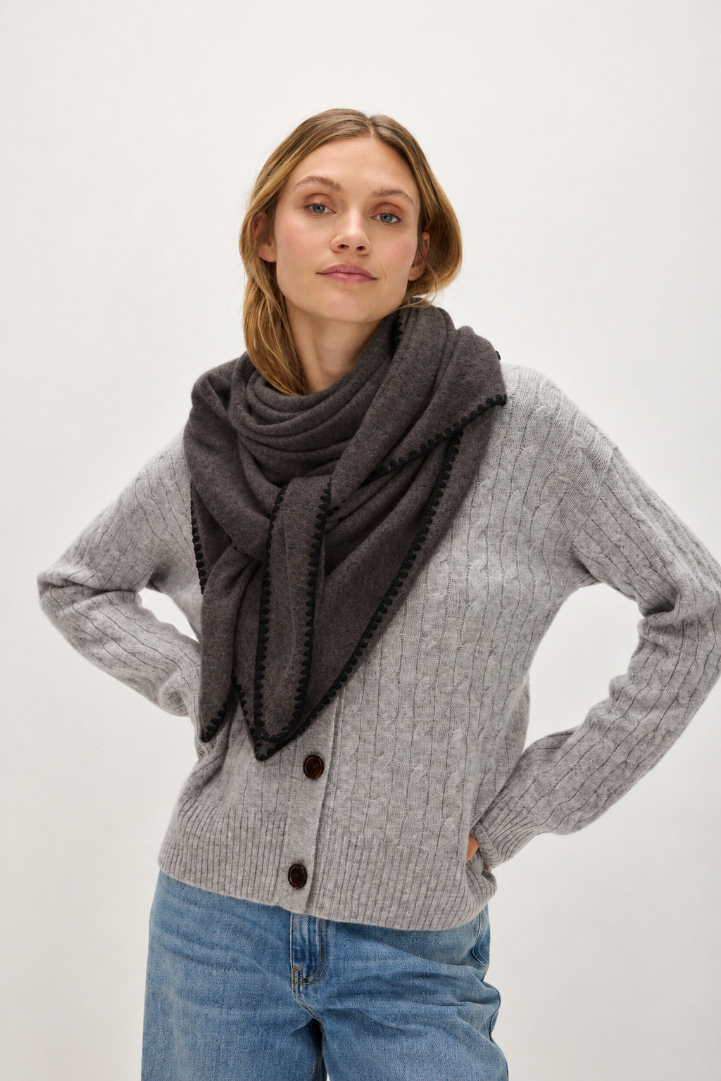 Davida Large scarf with contrast edge Accessories Dark Grey