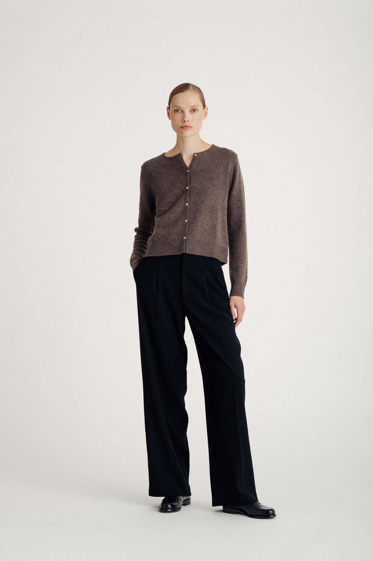Davida Long Sleeve Boxy Cardigan Sweaters Cacao