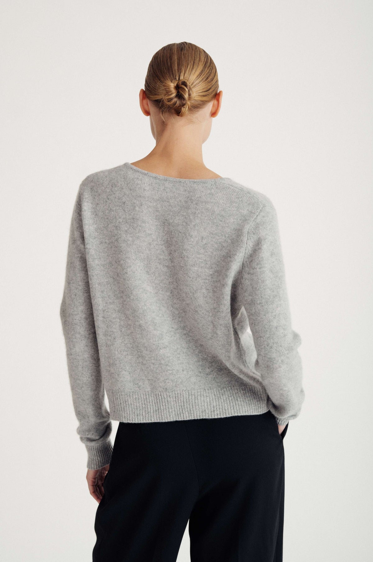 Davida Long Sleeve Boxy Cardigan Sweaters Light Grey