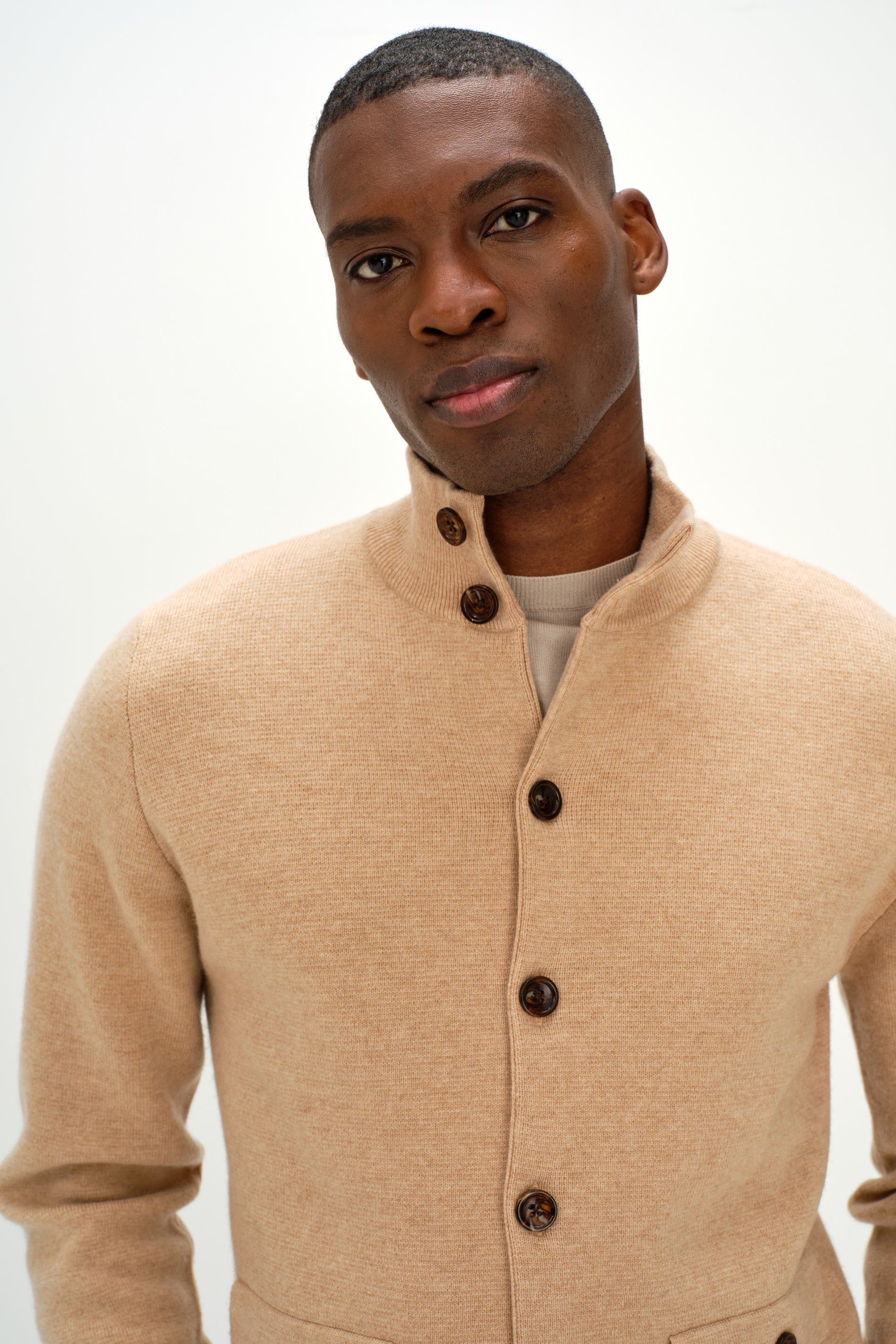 Davida Man Buttoned Jacket Cardigans Wheat