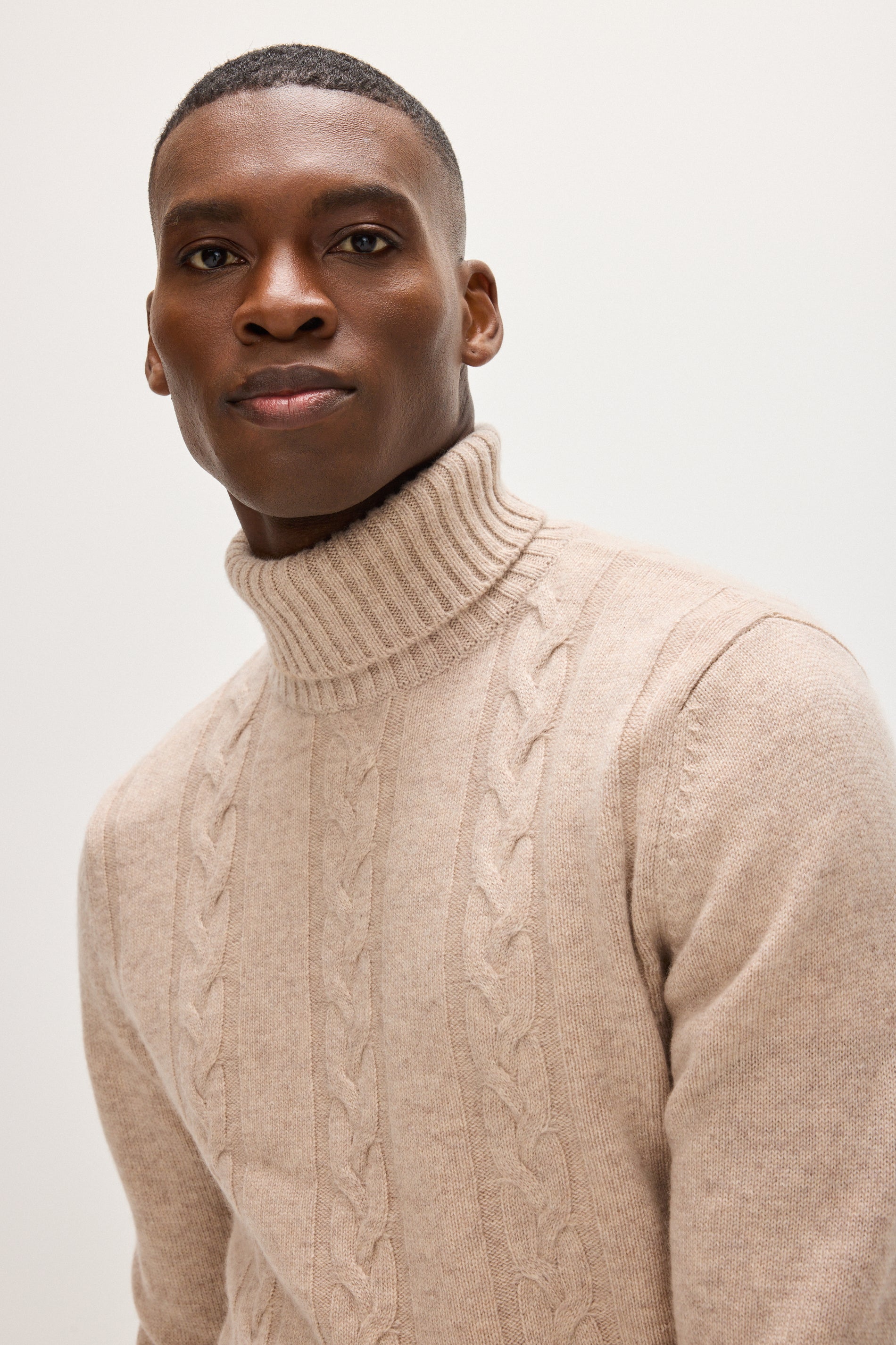 Davida Man Cable Turtleneck Sweaters Sand