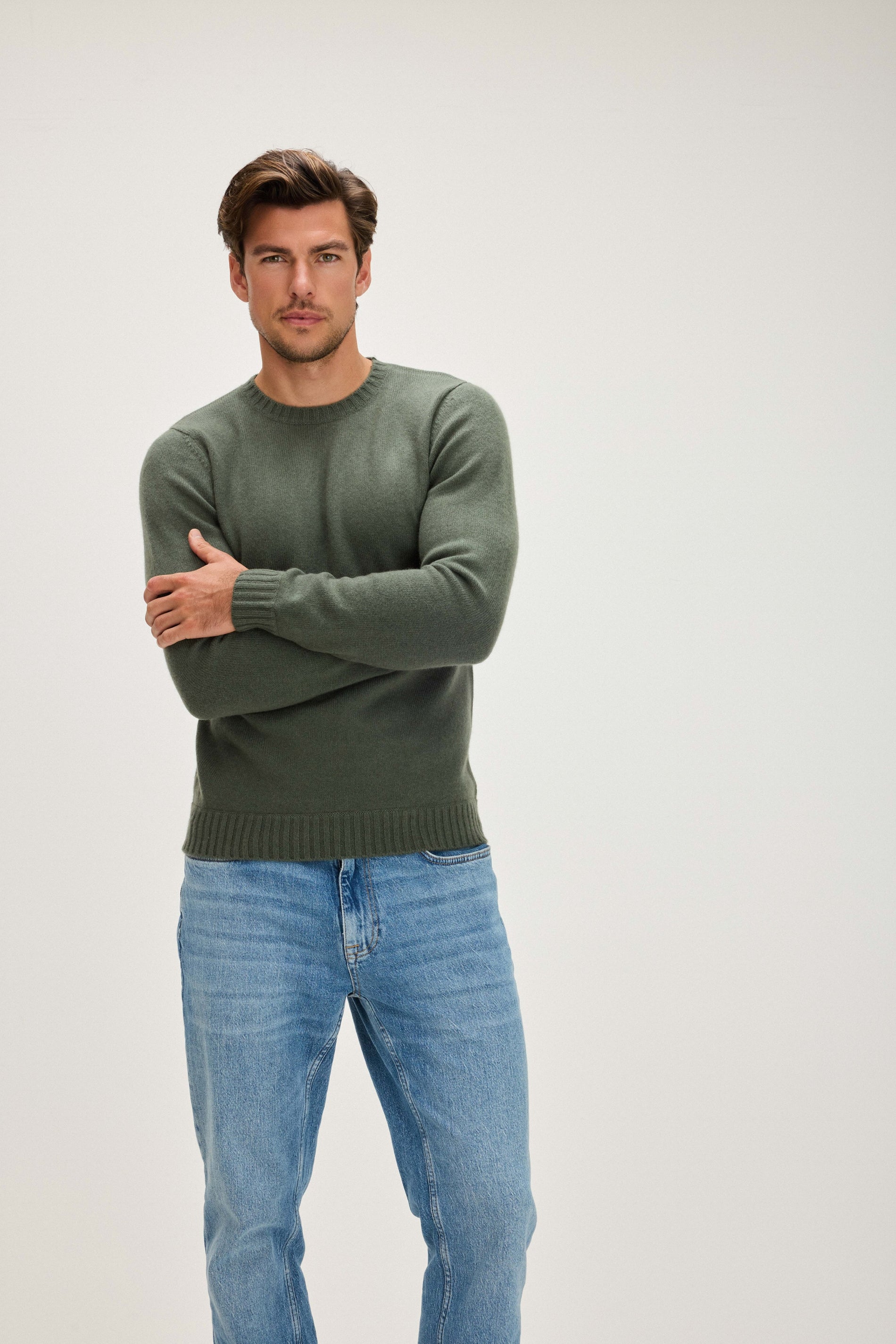 Davida Man Chunky O-neck Sweater Sweaters Army Green