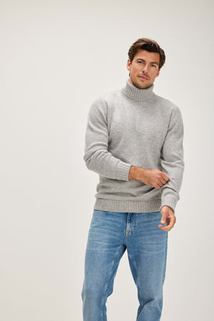 Man Chunky Roll Neck Sweater - Light Grey