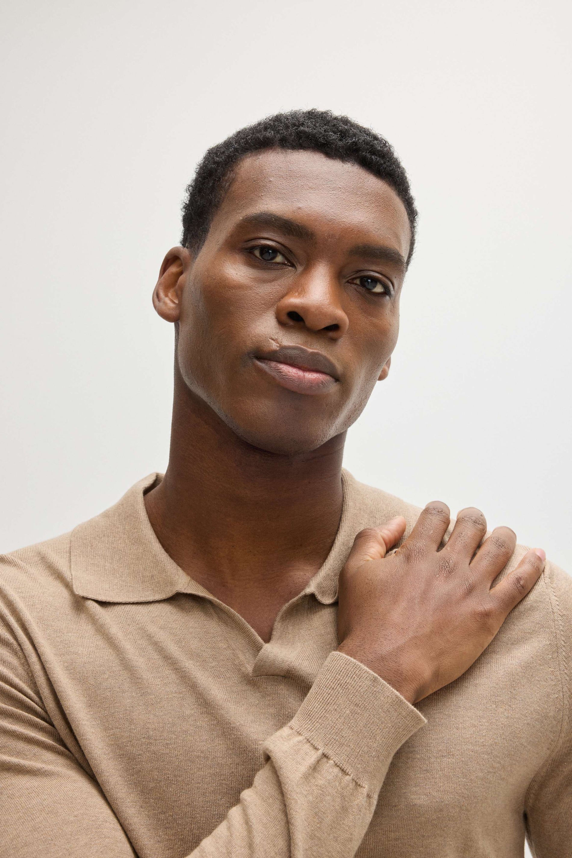 Davida Man Fine Knit Open Collar Sweater Sweaters Mink