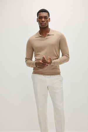 Man Fine Knit Open Collar Sweater - Mink