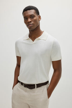 Man Fine Knit Open Collar T-shirt - White