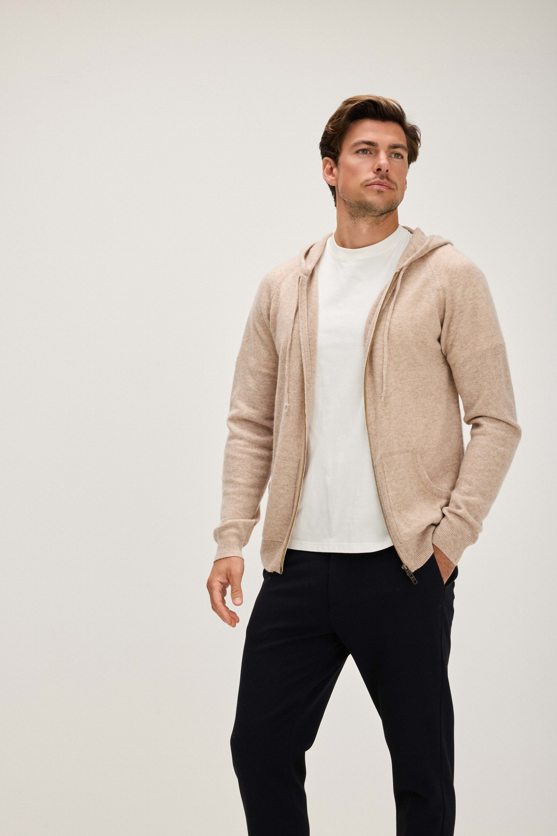 Davida Man Hood Cardigans Sand
